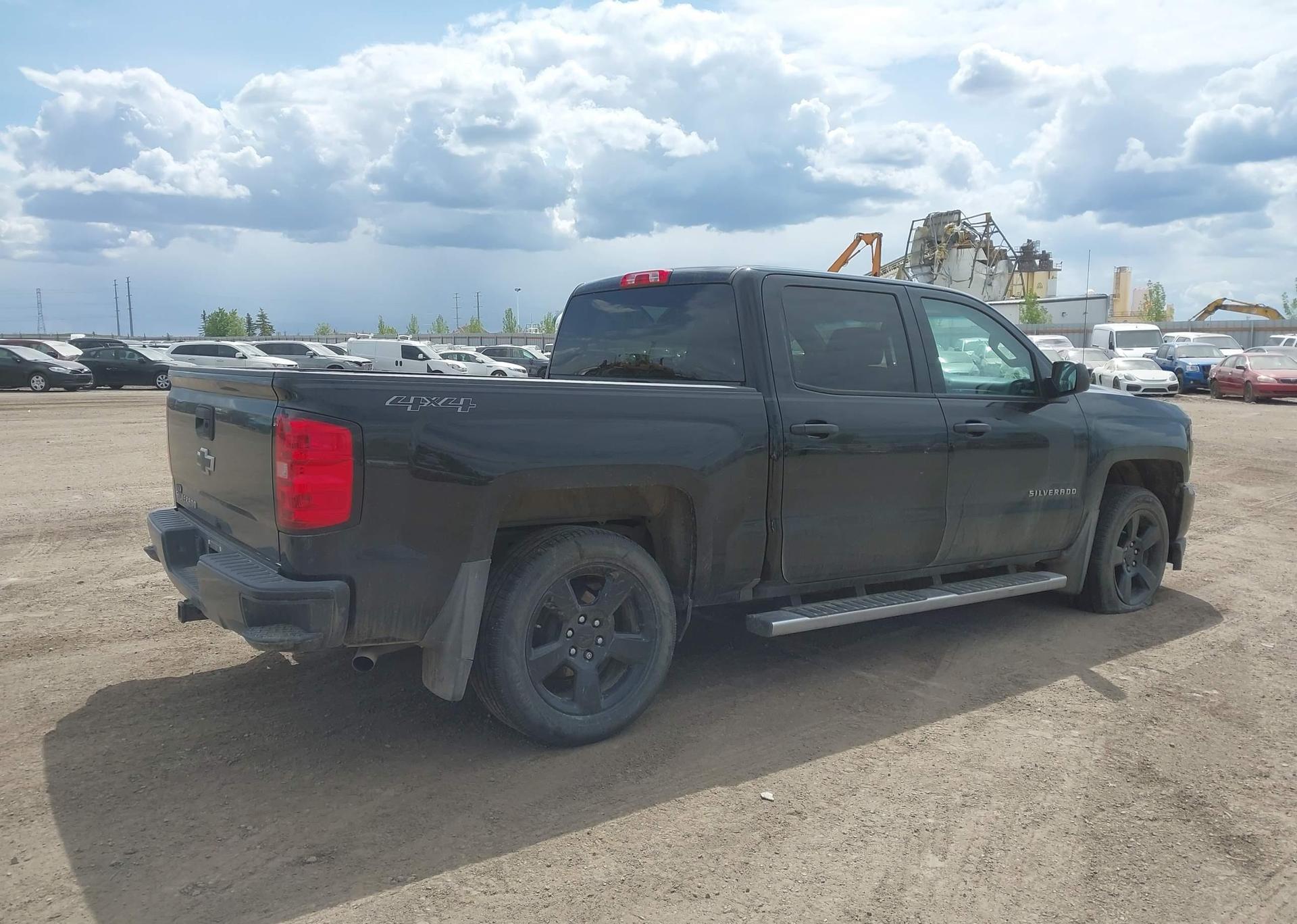 2018 CHEVROLET Silverado K1500 Custom