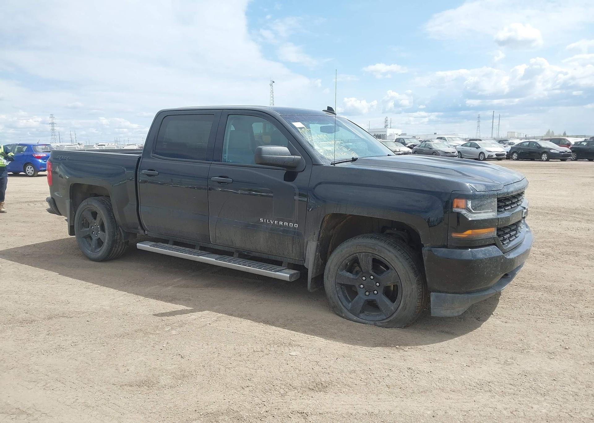 2018 CHEVROLET Silverado K1500 Custom
