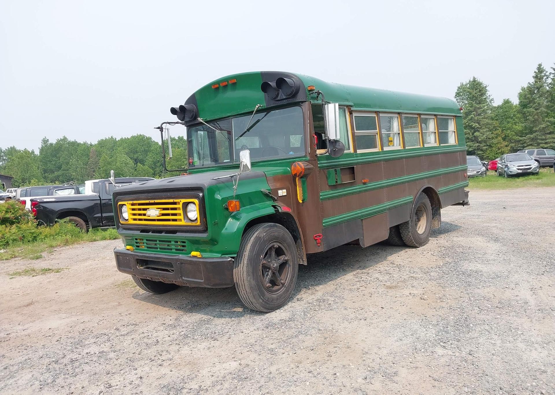 1984 CHEVROLET S6000 B6P042