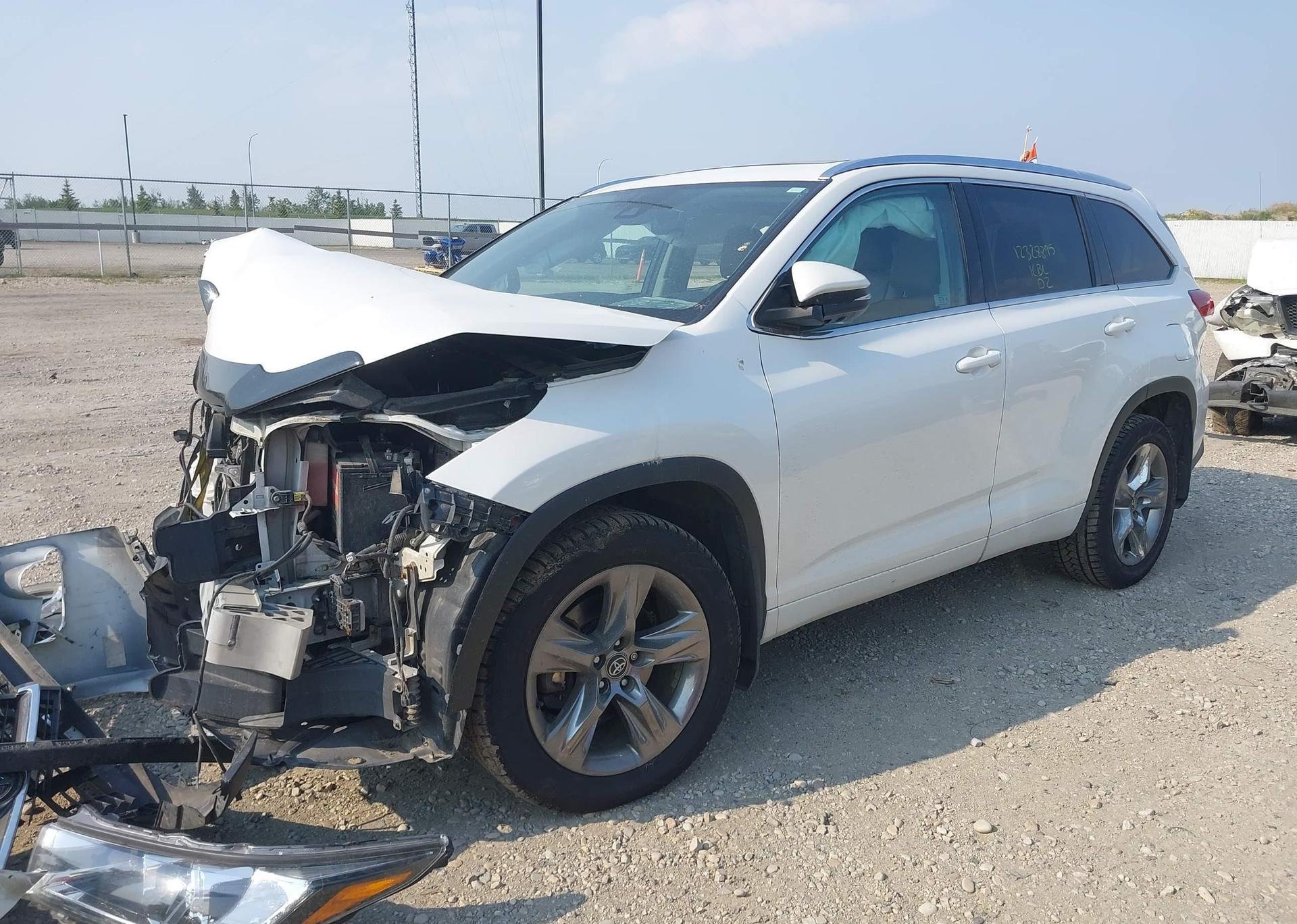 2019 TOYOTA HIGHLANDER LIMITED