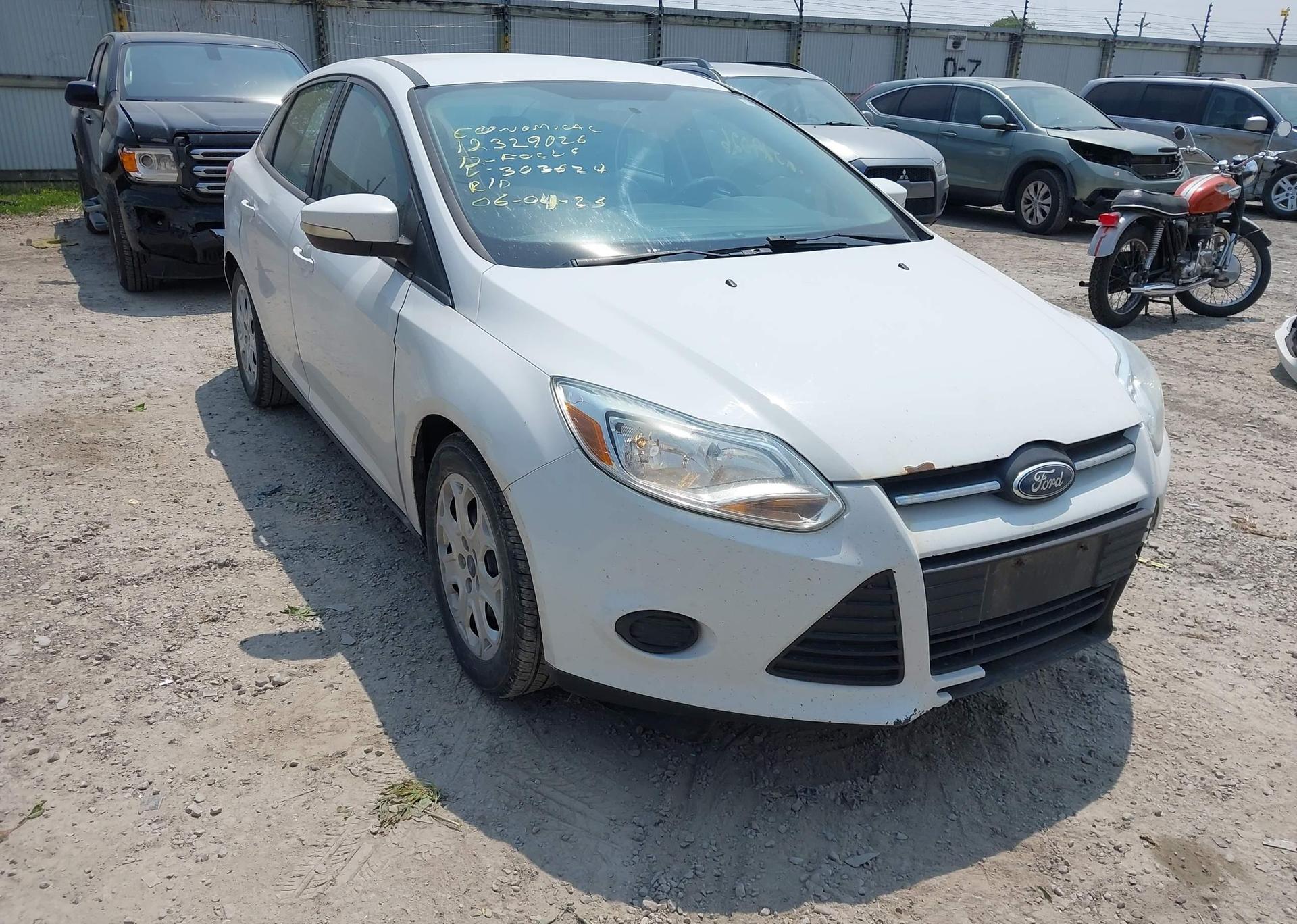 2013 FORD FOCUS SE