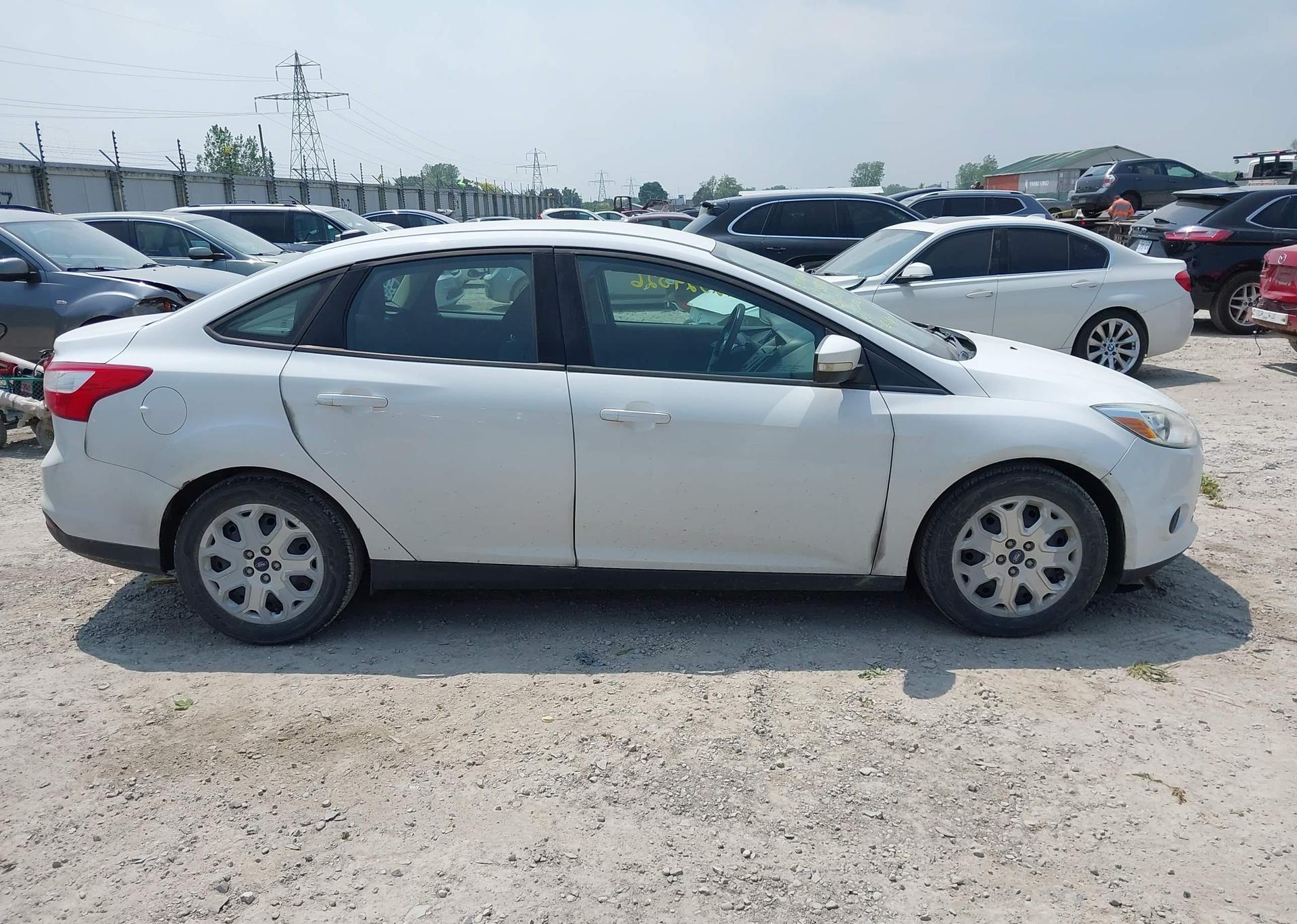 2013 FORD FOCUS SE