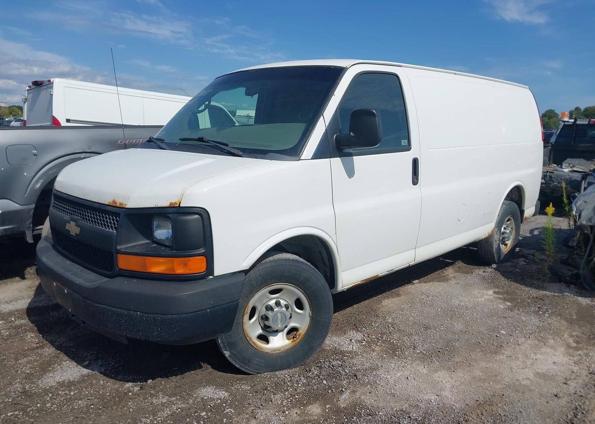 2011 CHEVROLET EXPRESS G2500