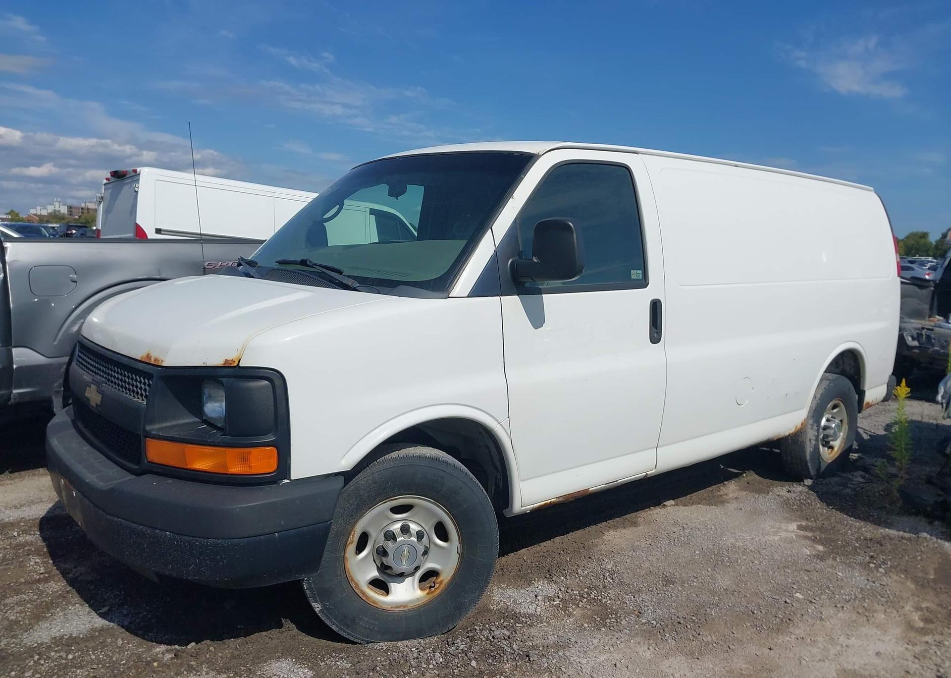 2011 CHEVROLET EXPRESS G2500