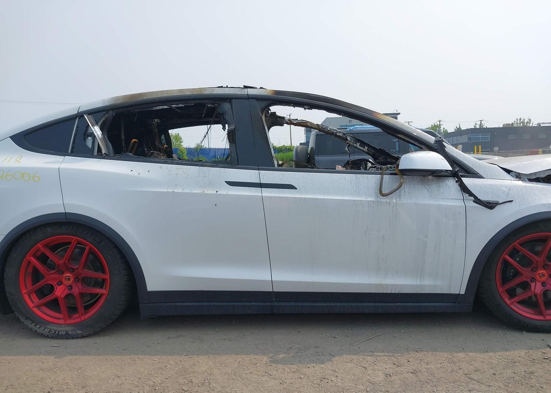 2023 TESLA MODEL X