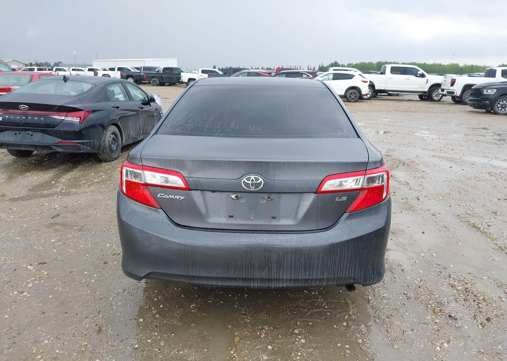 2014 TOYOTA CAMRY