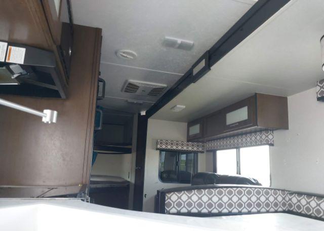 2019 FOREST RIVER LTD 274 DBH
