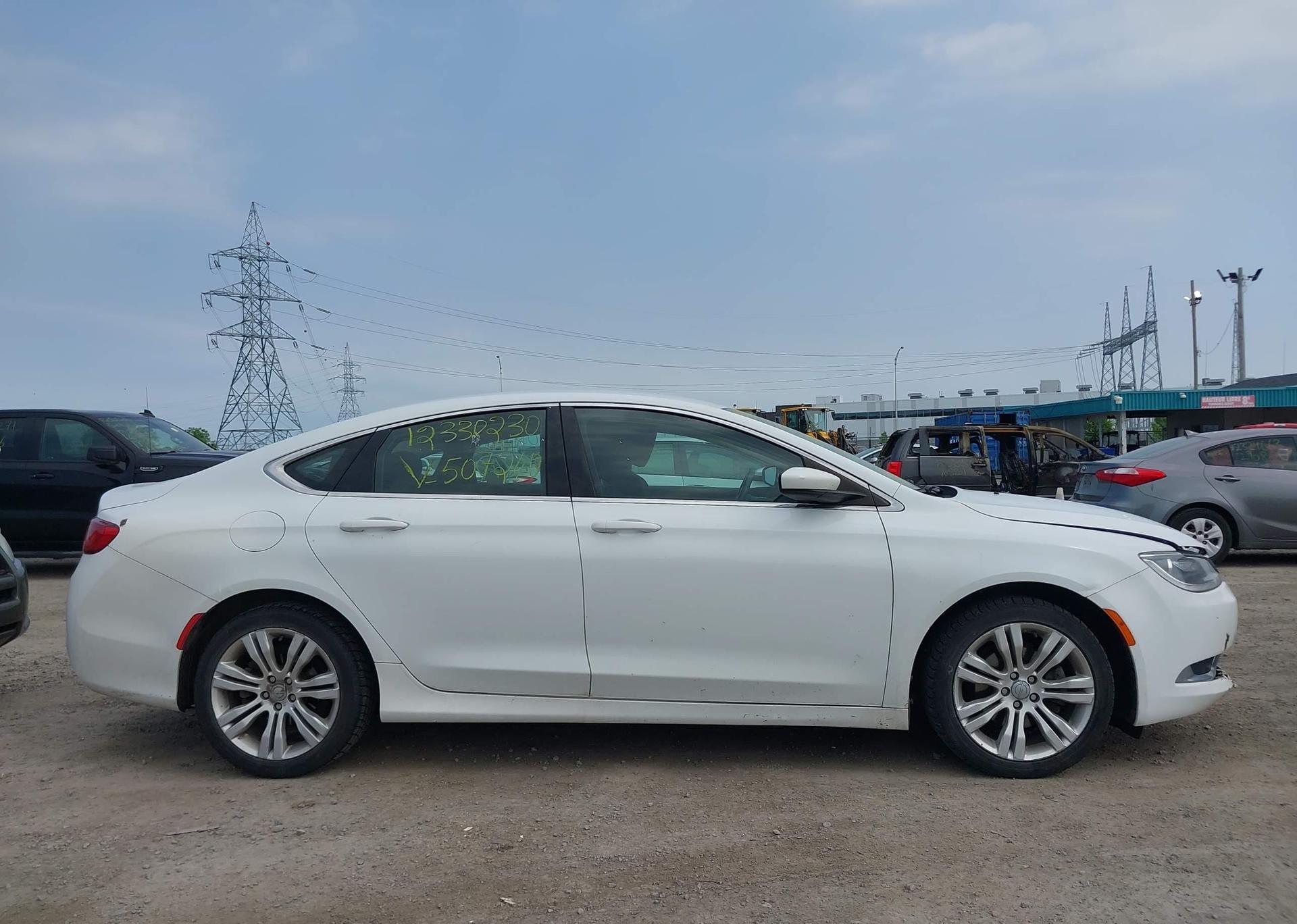 2015 CHRYSLER 200 LIMITED