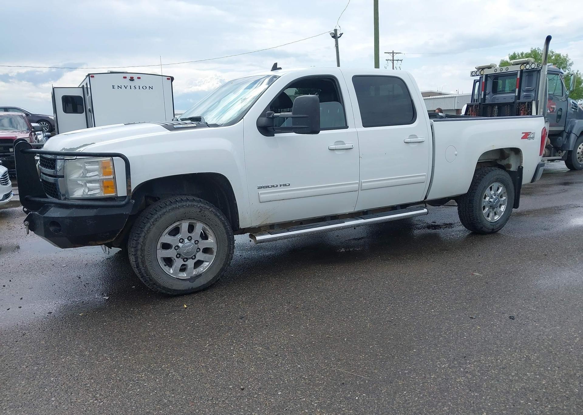 2011 CHEVROLET SILVERADO K3500 LTZ