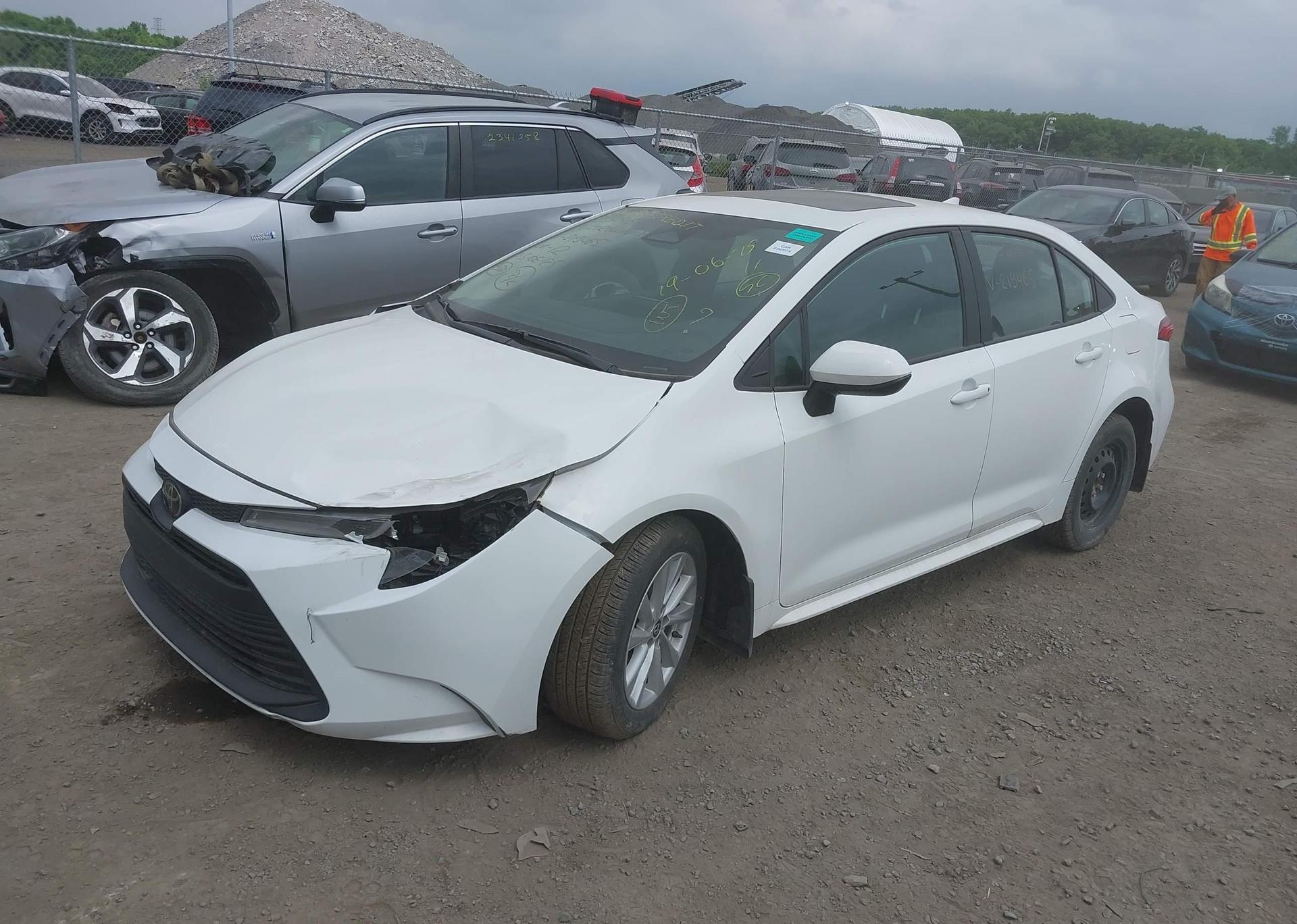 2024 TOYOTA COROLLA LE