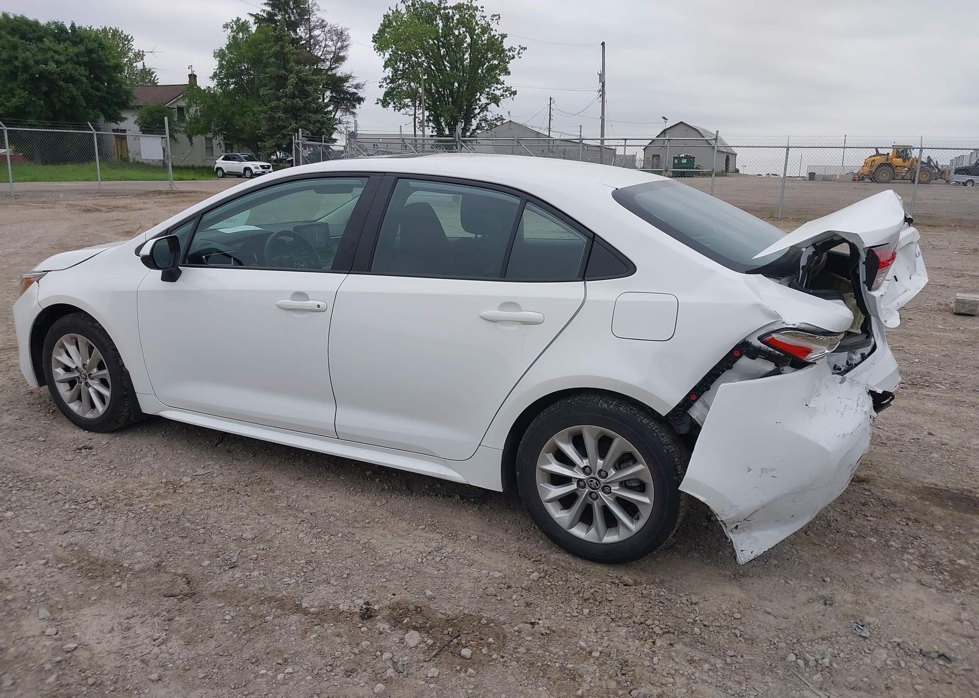 2022 TOYOTA COROLLA LE