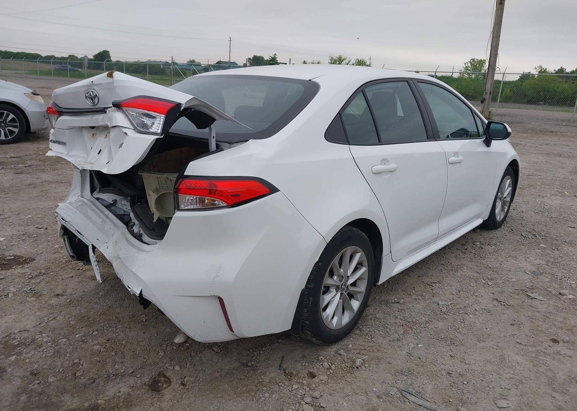 2022 TOYOTA COROLLA LE