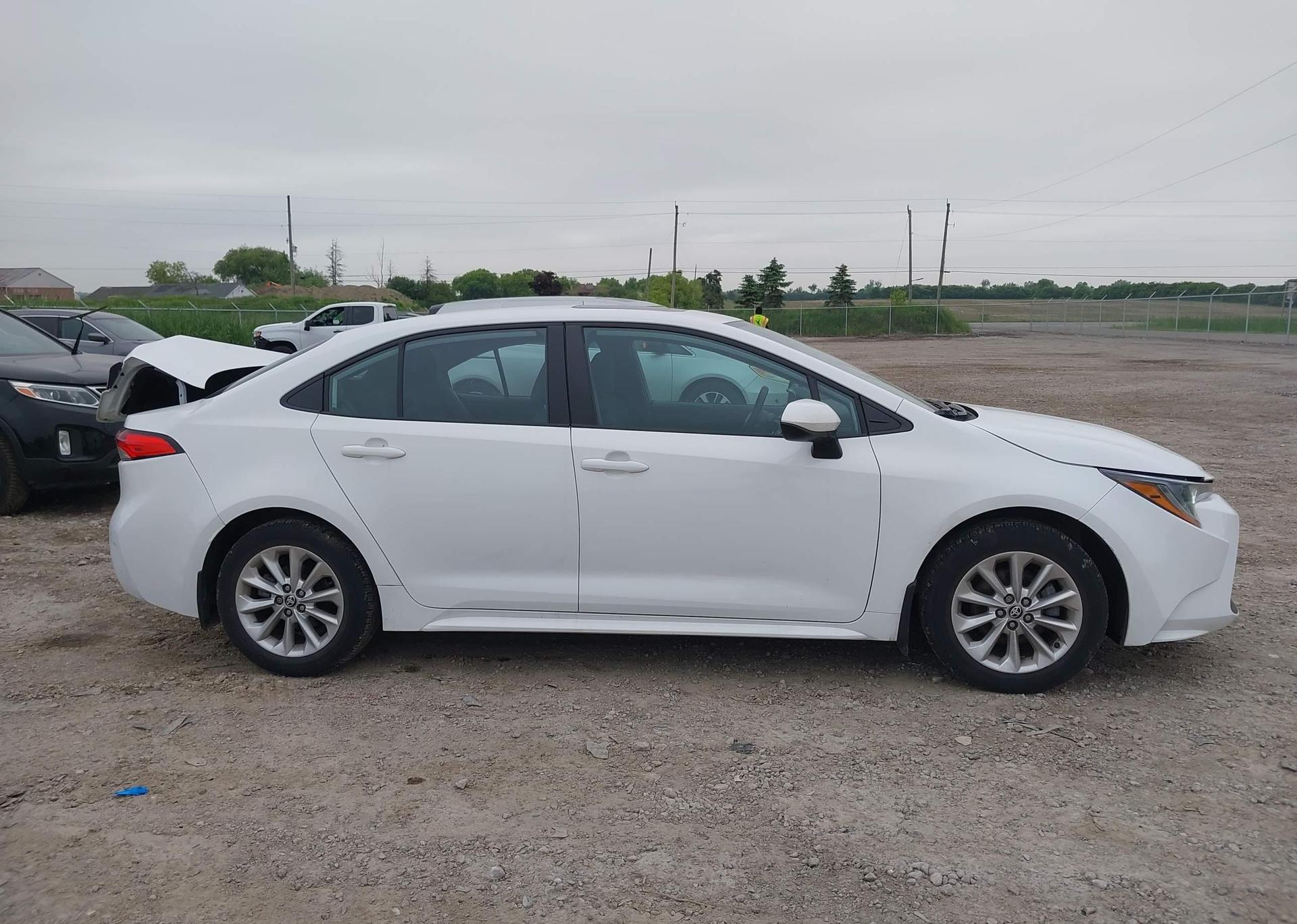 2022 TOYOTA COROLLA LE