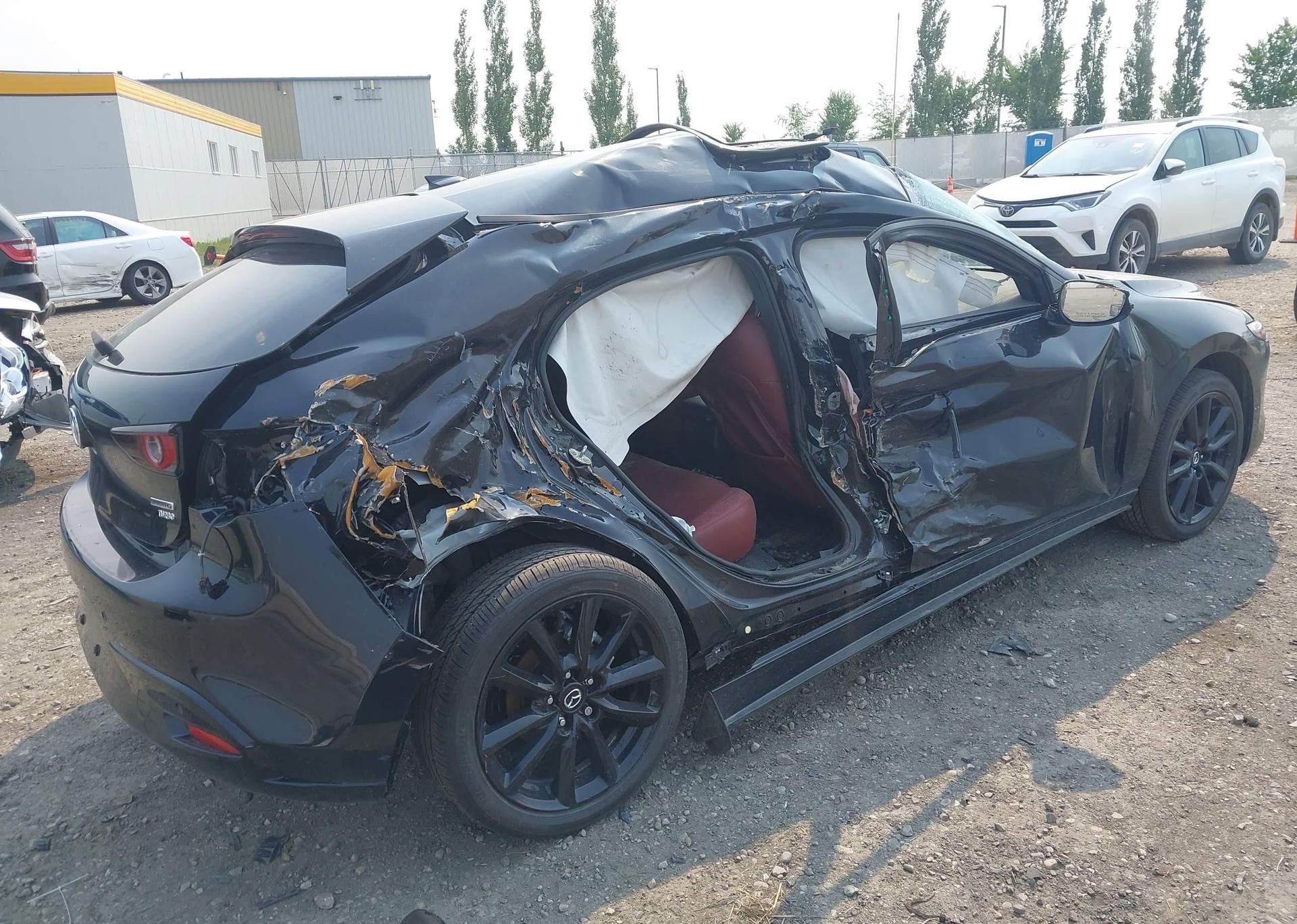 2025 MAZDA MAZDA3 GT W