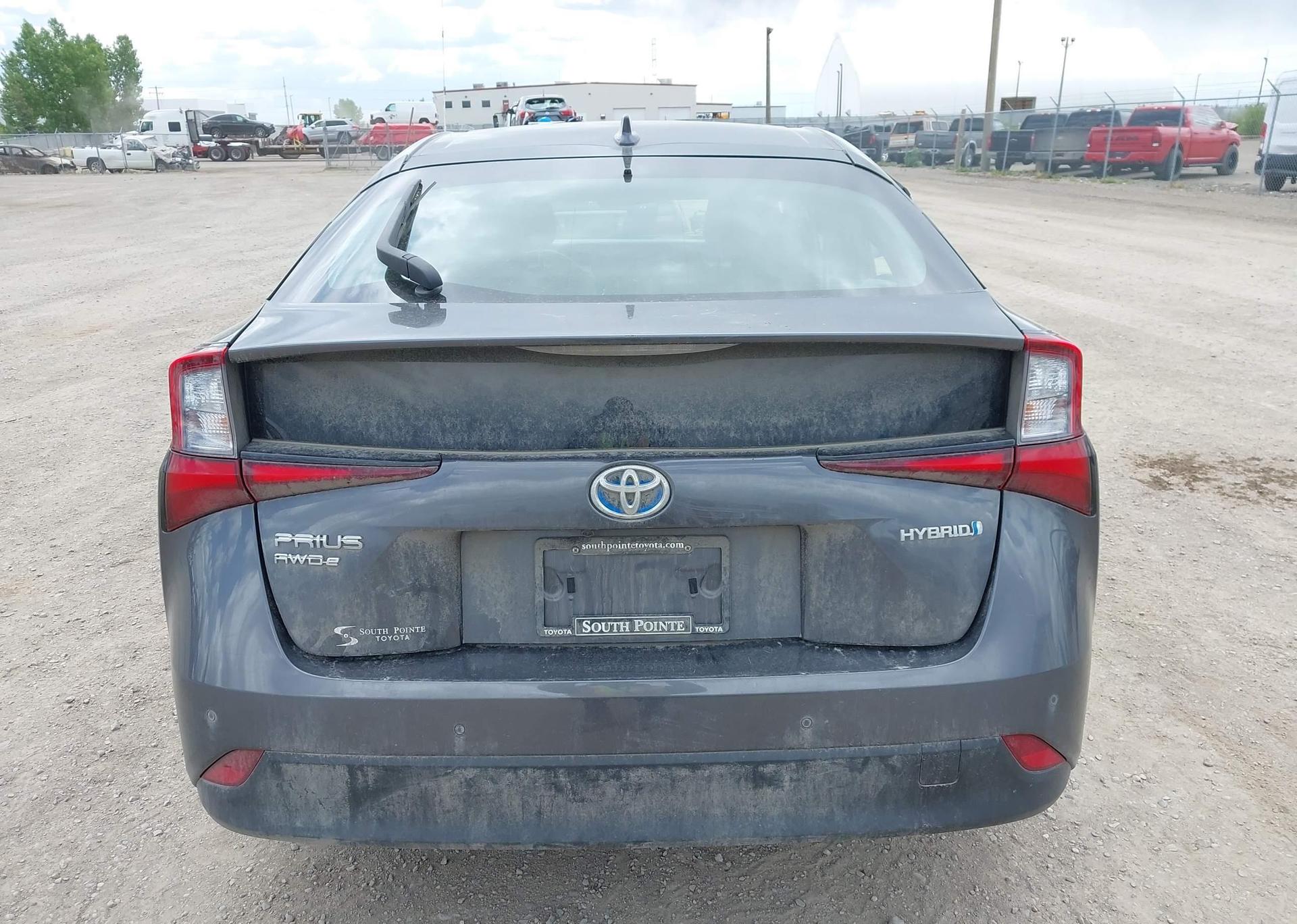 2019 TOYOTA PRIUS