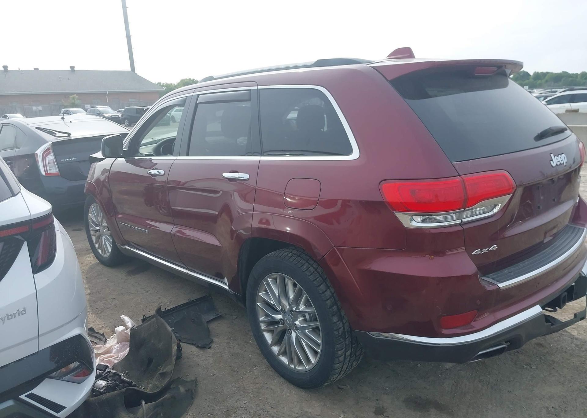 2018 JEEP GRAND CHEROKEE SUMMIT