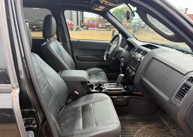2010 FORD ESCAPE LIMITED