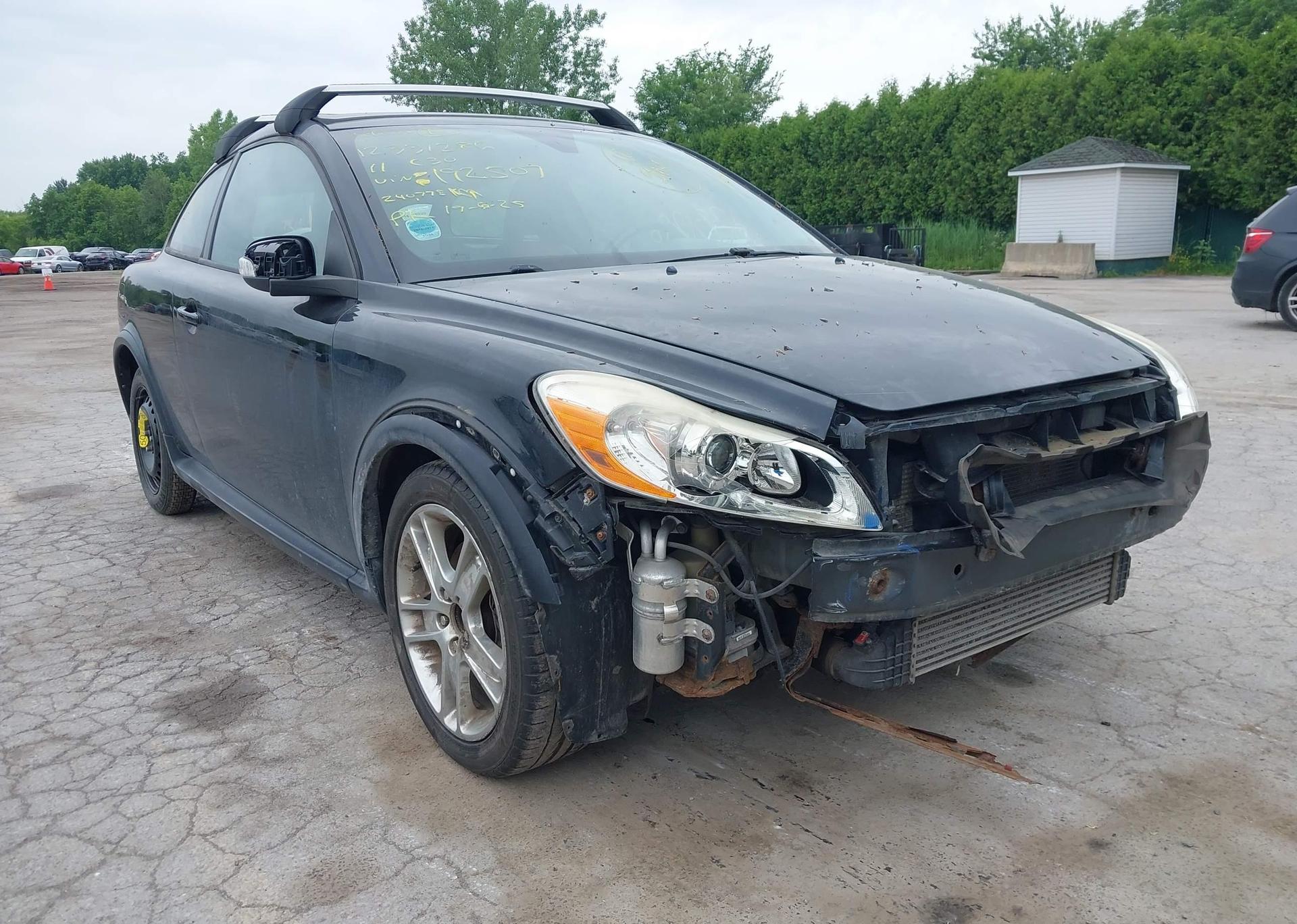 2011 VOLVO C30