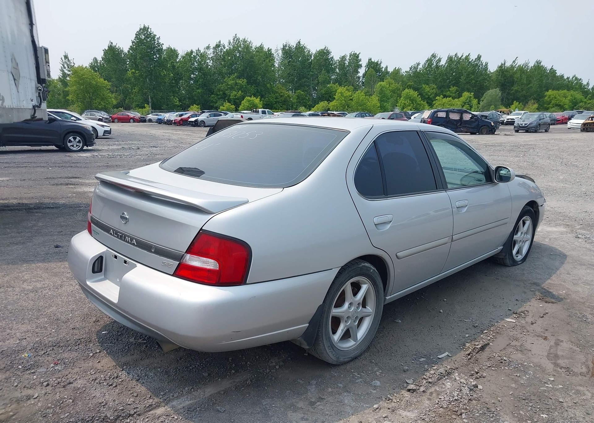 2001 NISSAN ALTIMA GXE
