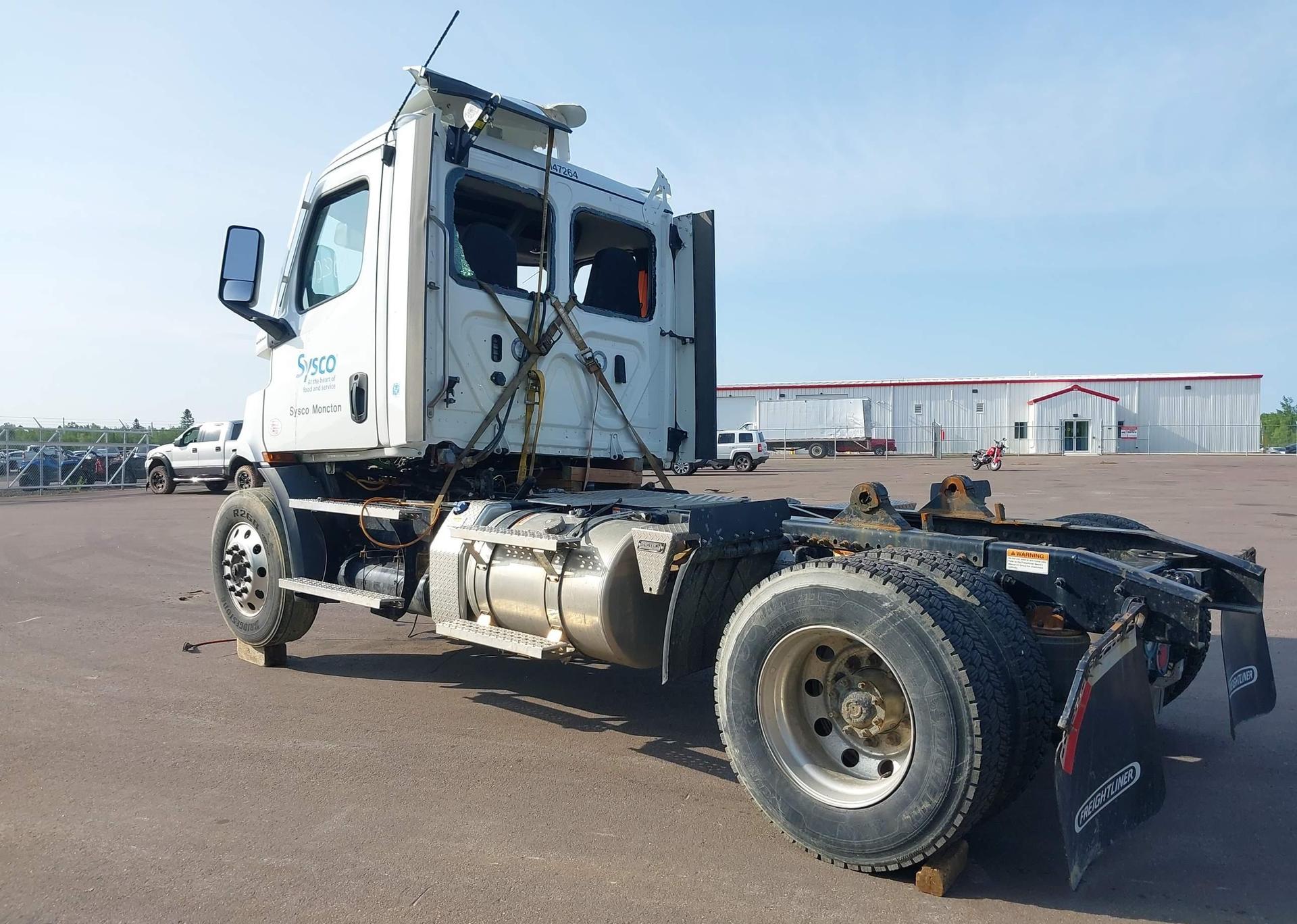 2024 FREIGHTLINER NEW CASCADIA 116