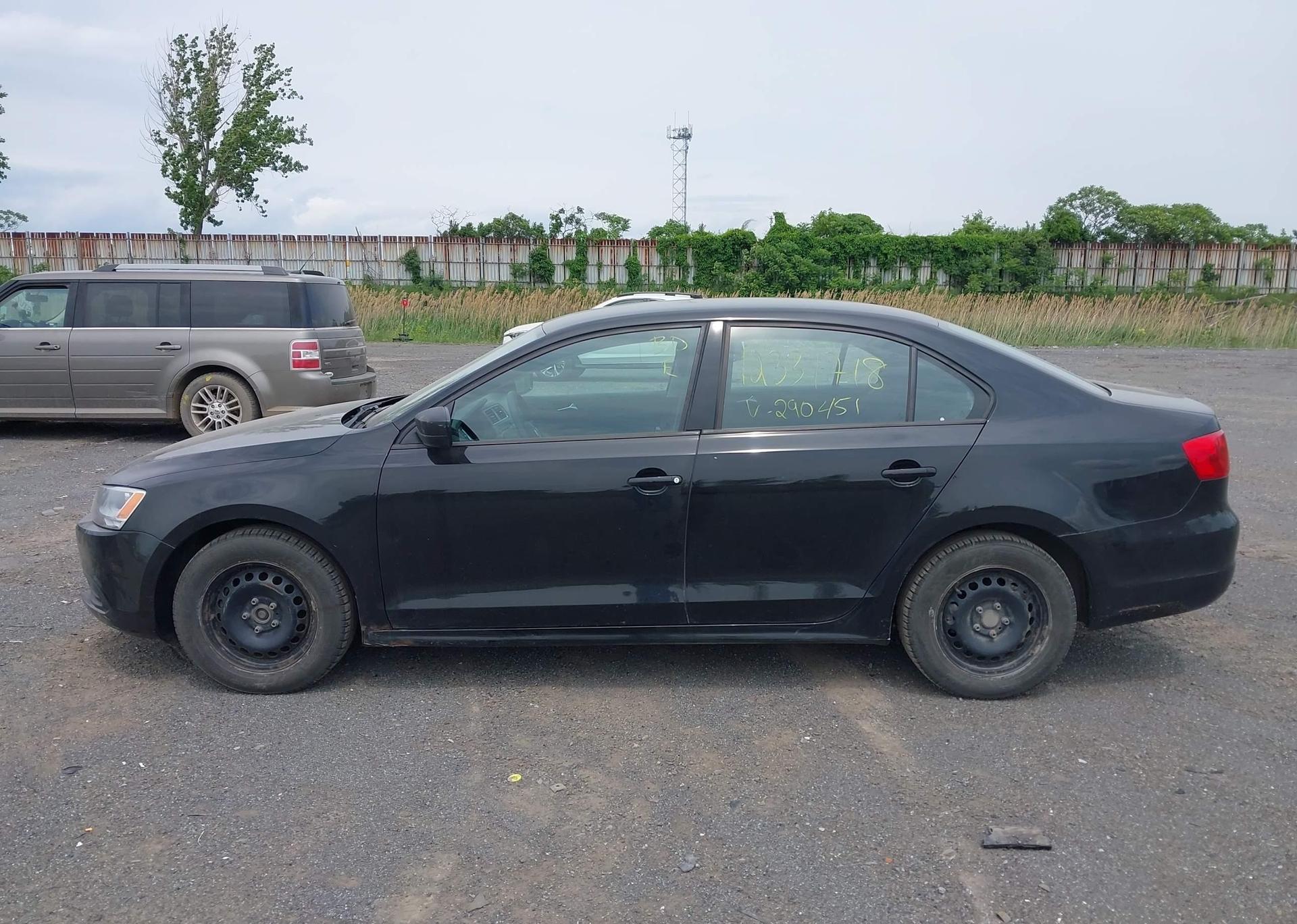 2013 VOLKSWAGEN JETTA S
