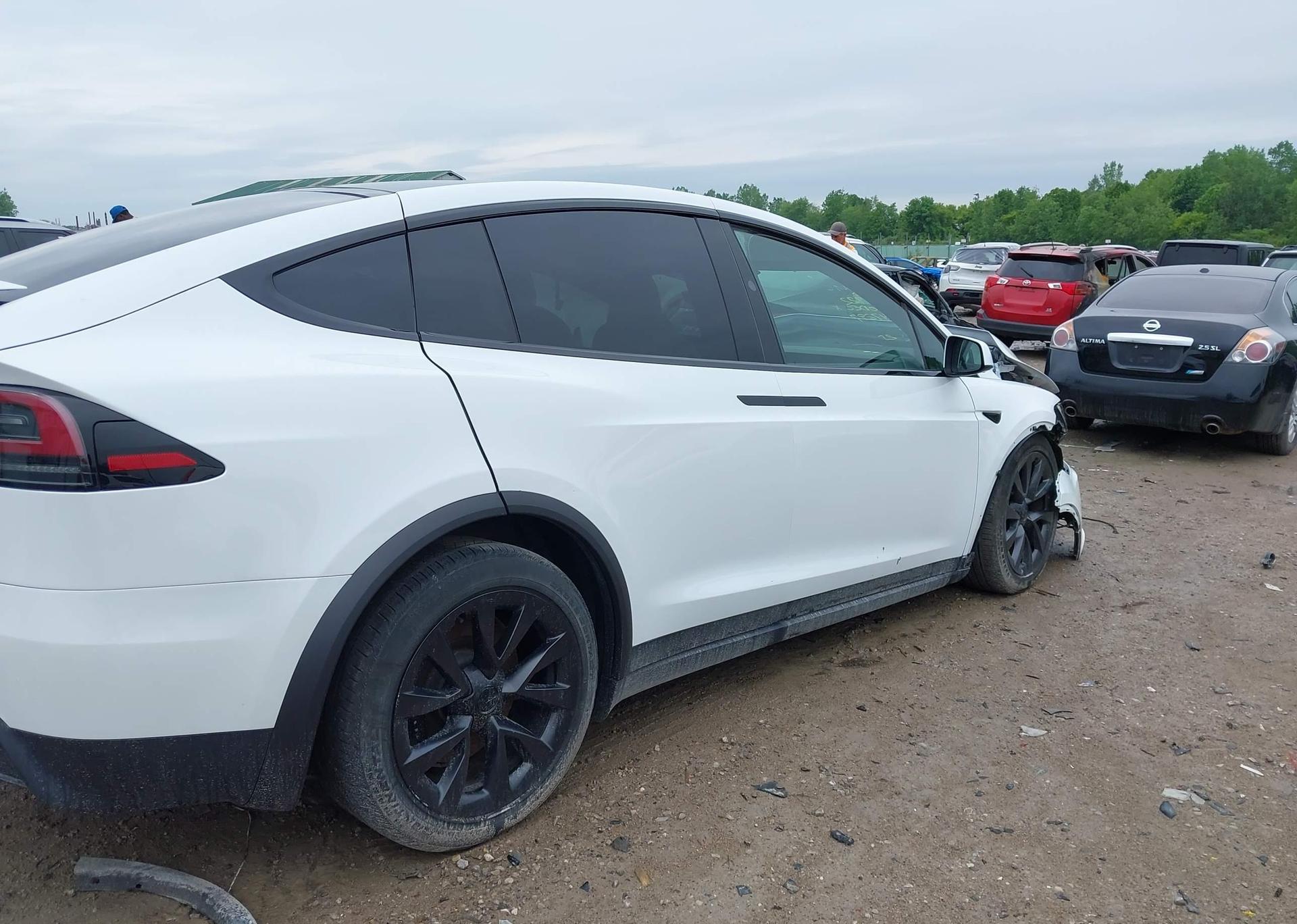 2024 TESLA MODEL X AWD