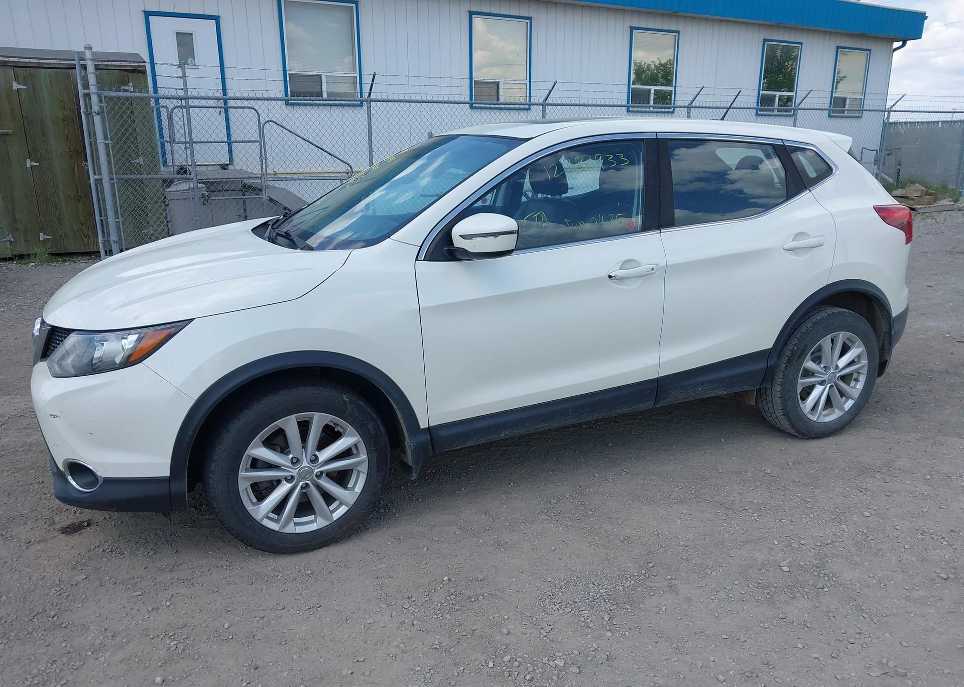 2017 NISSAN QASHQAI S