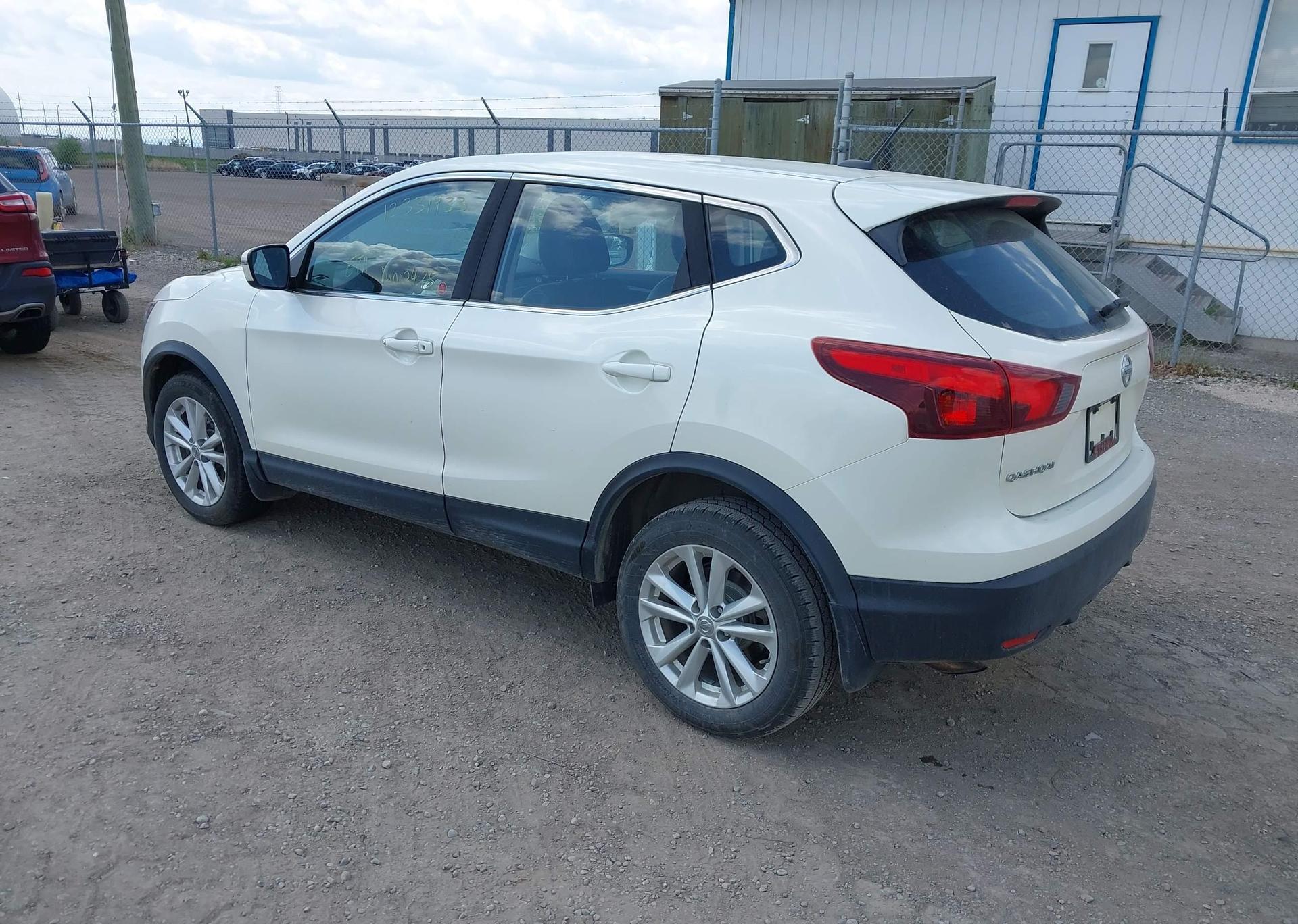 2017 NISSAN QASHQAI S