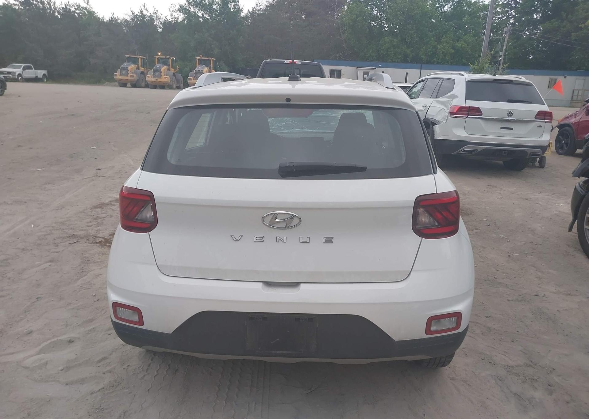 2025 HYUNDAI VENUE