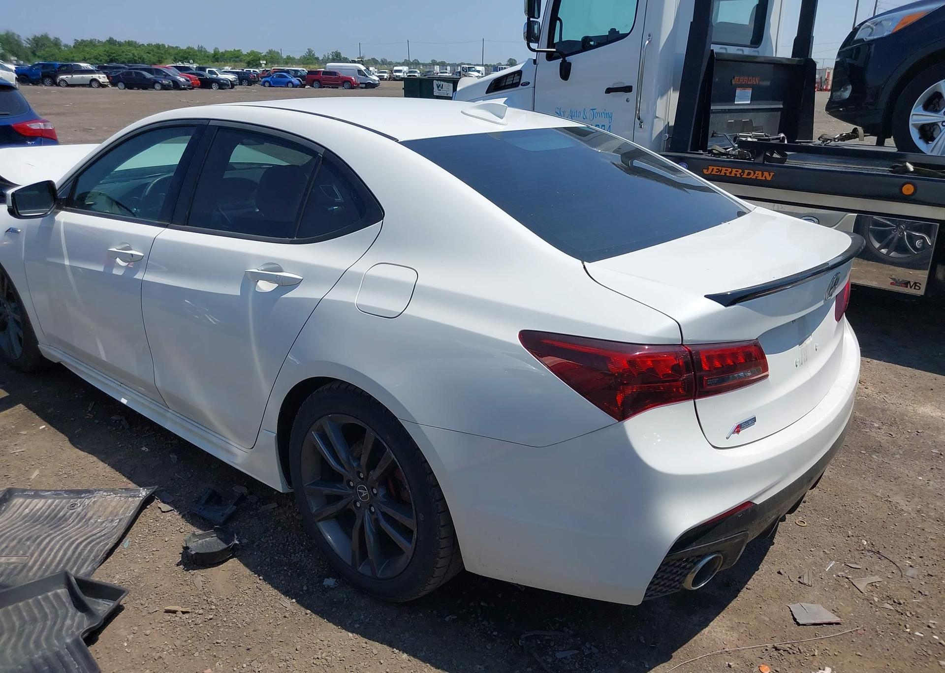 2018 ACURA TLX