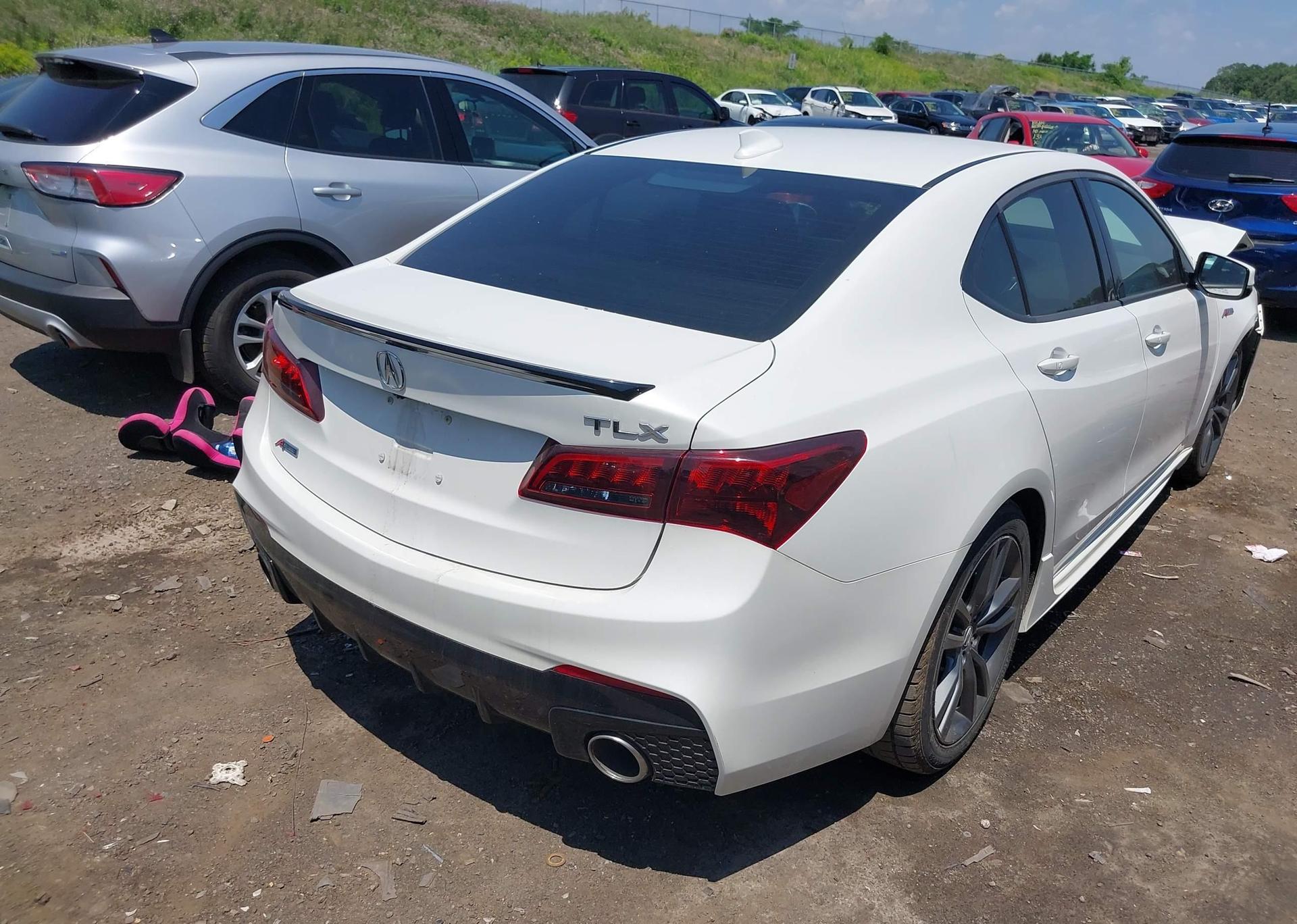 2018 ACURA TLX