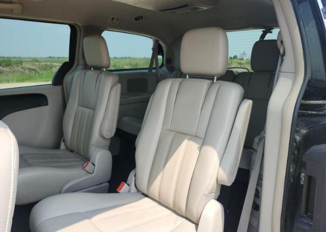 2011 DODGE GRAND CARAVAN CREW