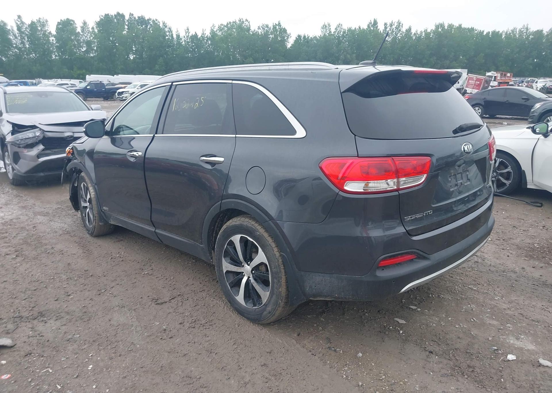 2016 KIA SORENTO EX
