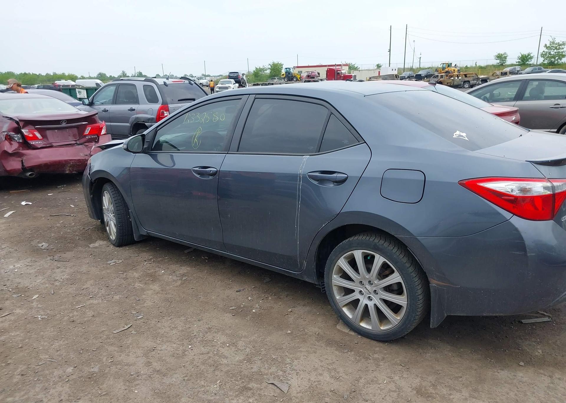 2015 TOYOTA COROLLA S