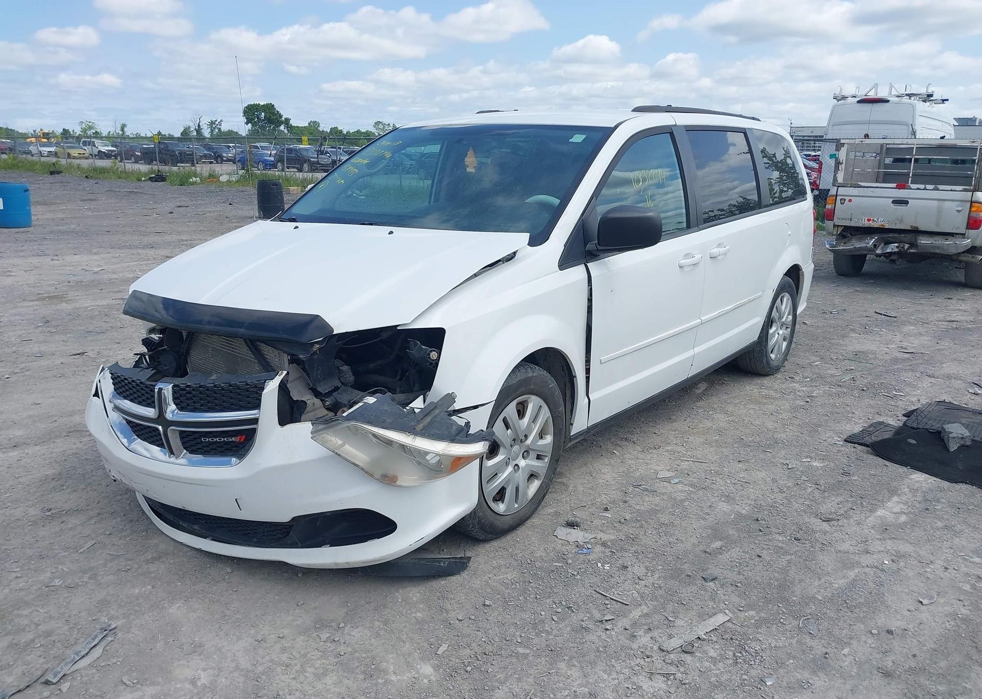 2016 DODGE GRAND CARAVAN SE