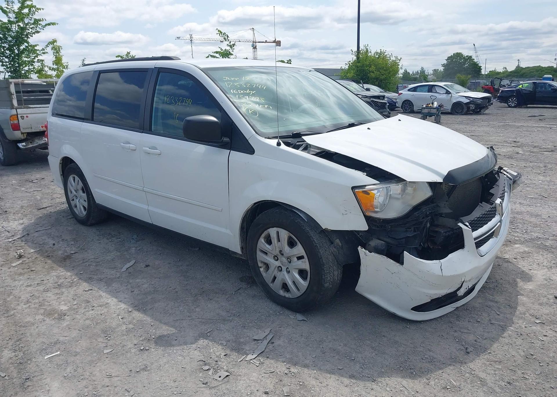 2016 DODGE GRAND CARAVAN SE