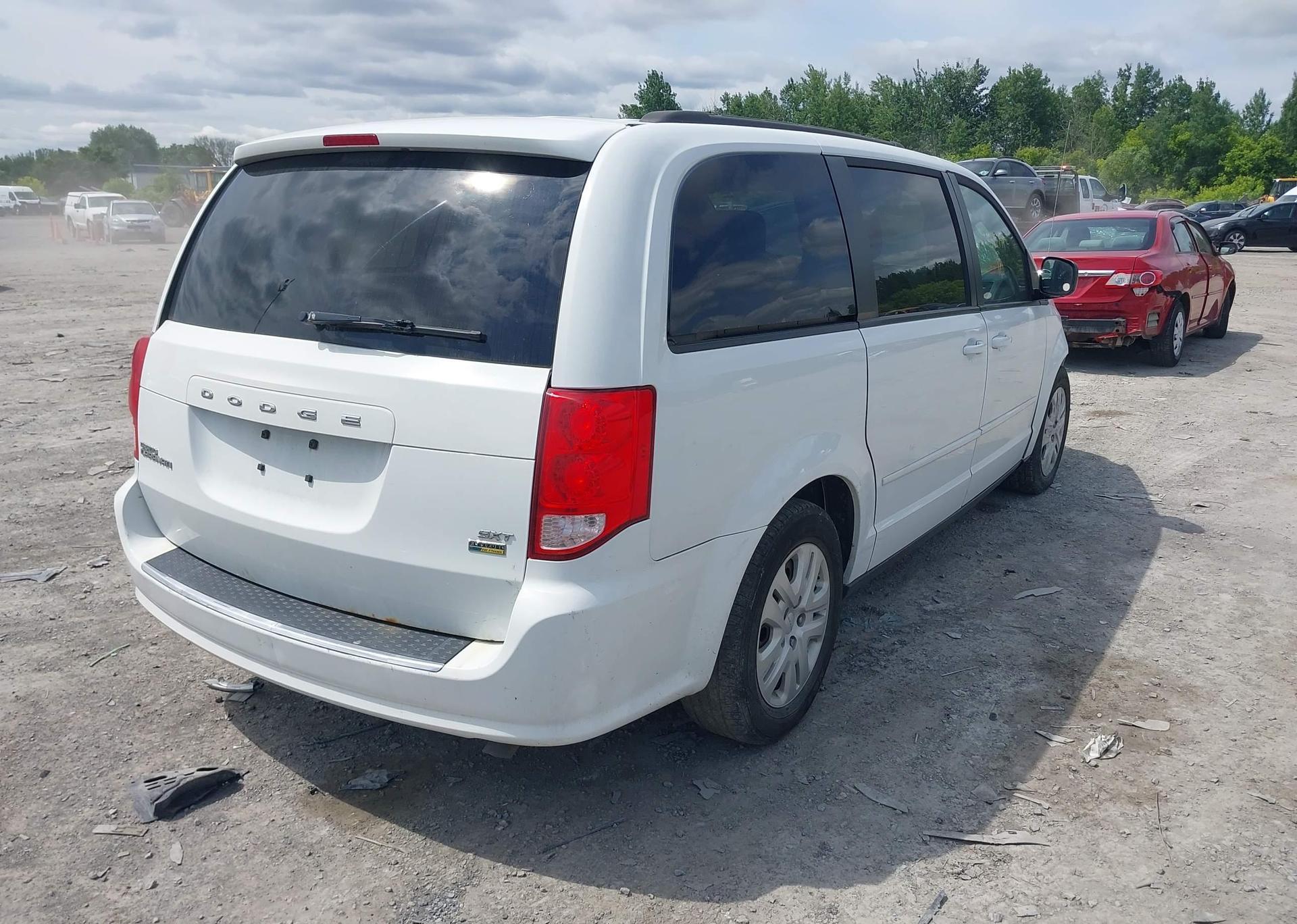 2016 DODGE GRAND CARAVAN SE