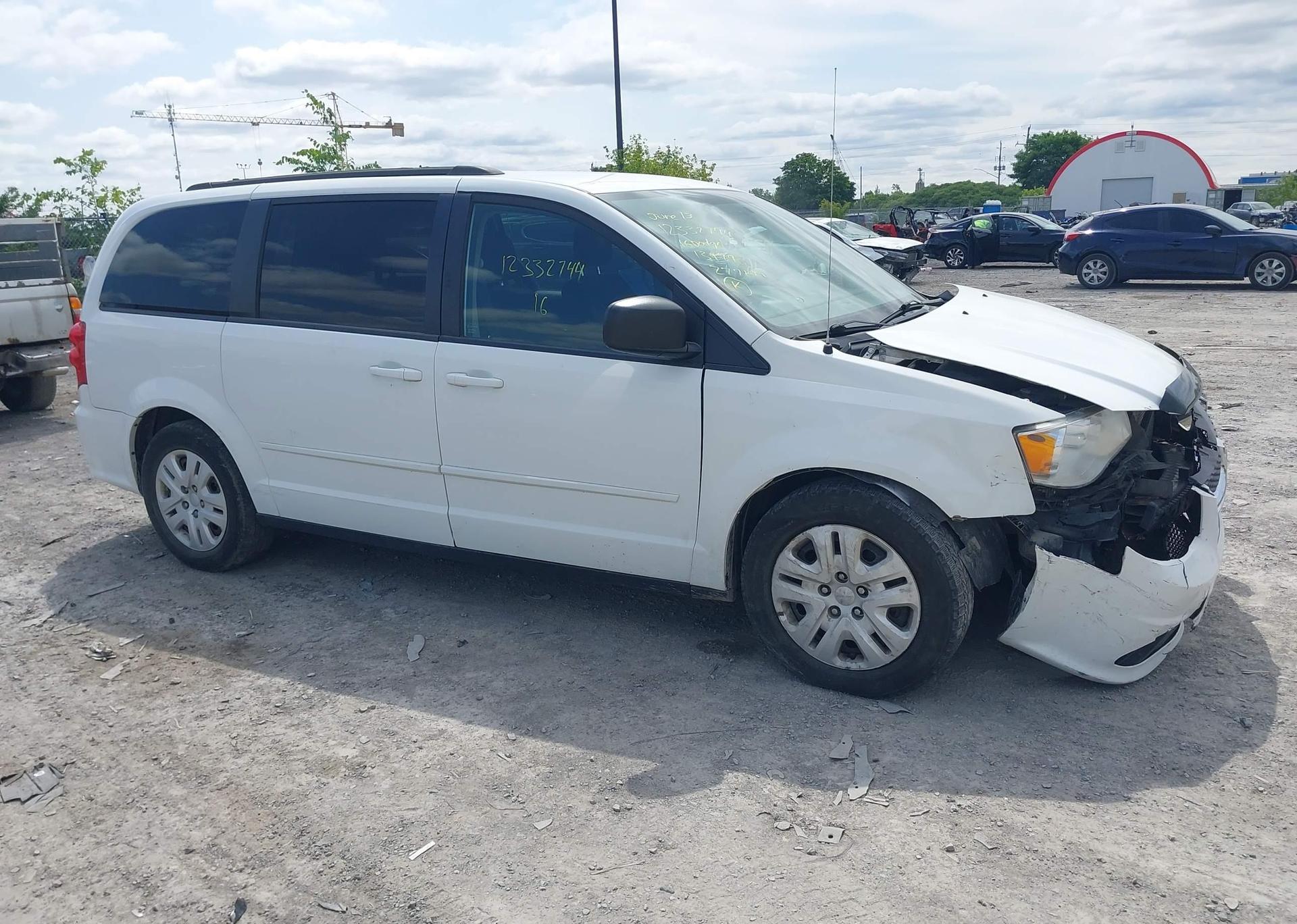2016 DODGE GRAND CARAVAN SE