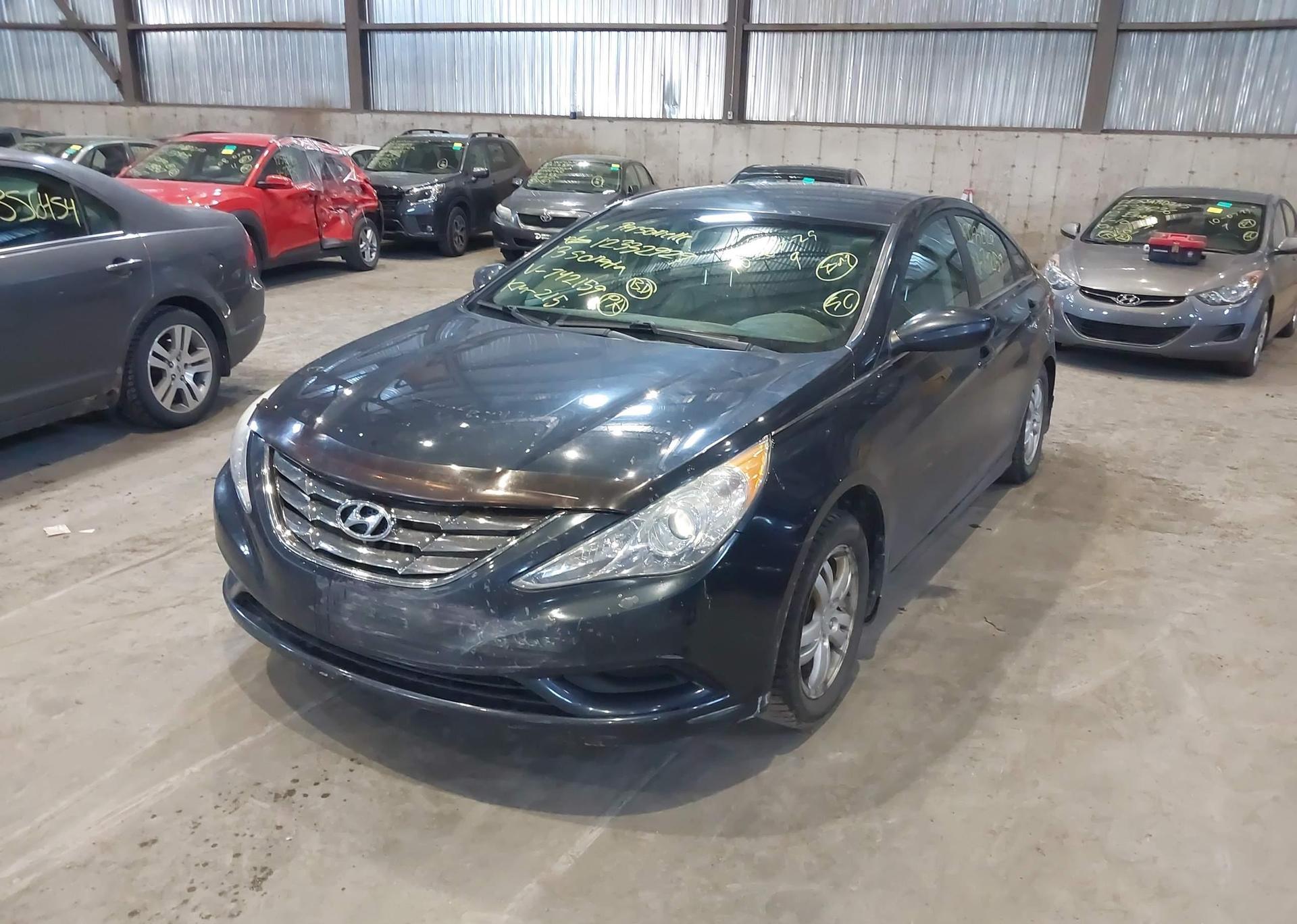 2013 HYUNDAI SONATA GLS
