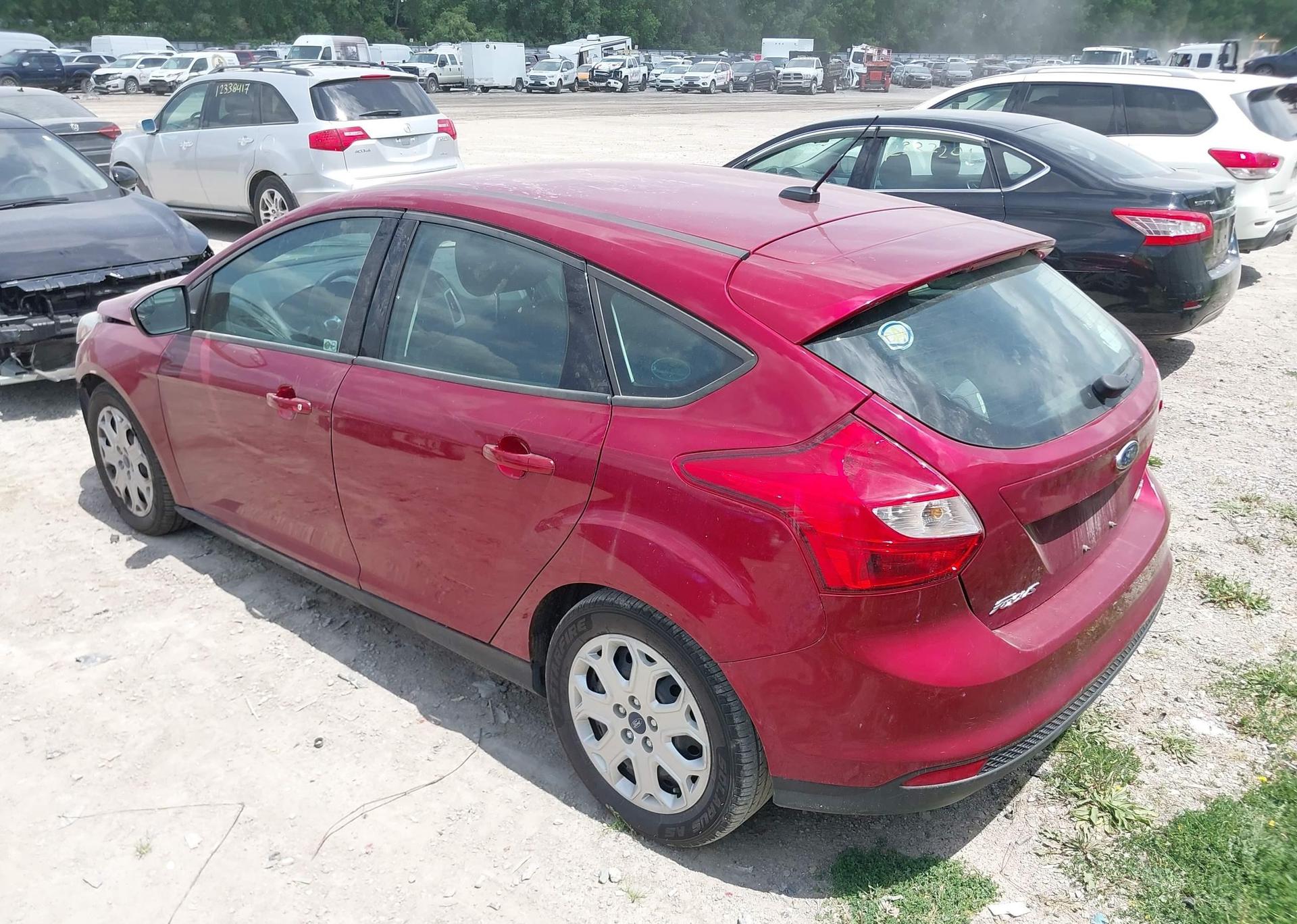 2014 FORD FOCUS SE