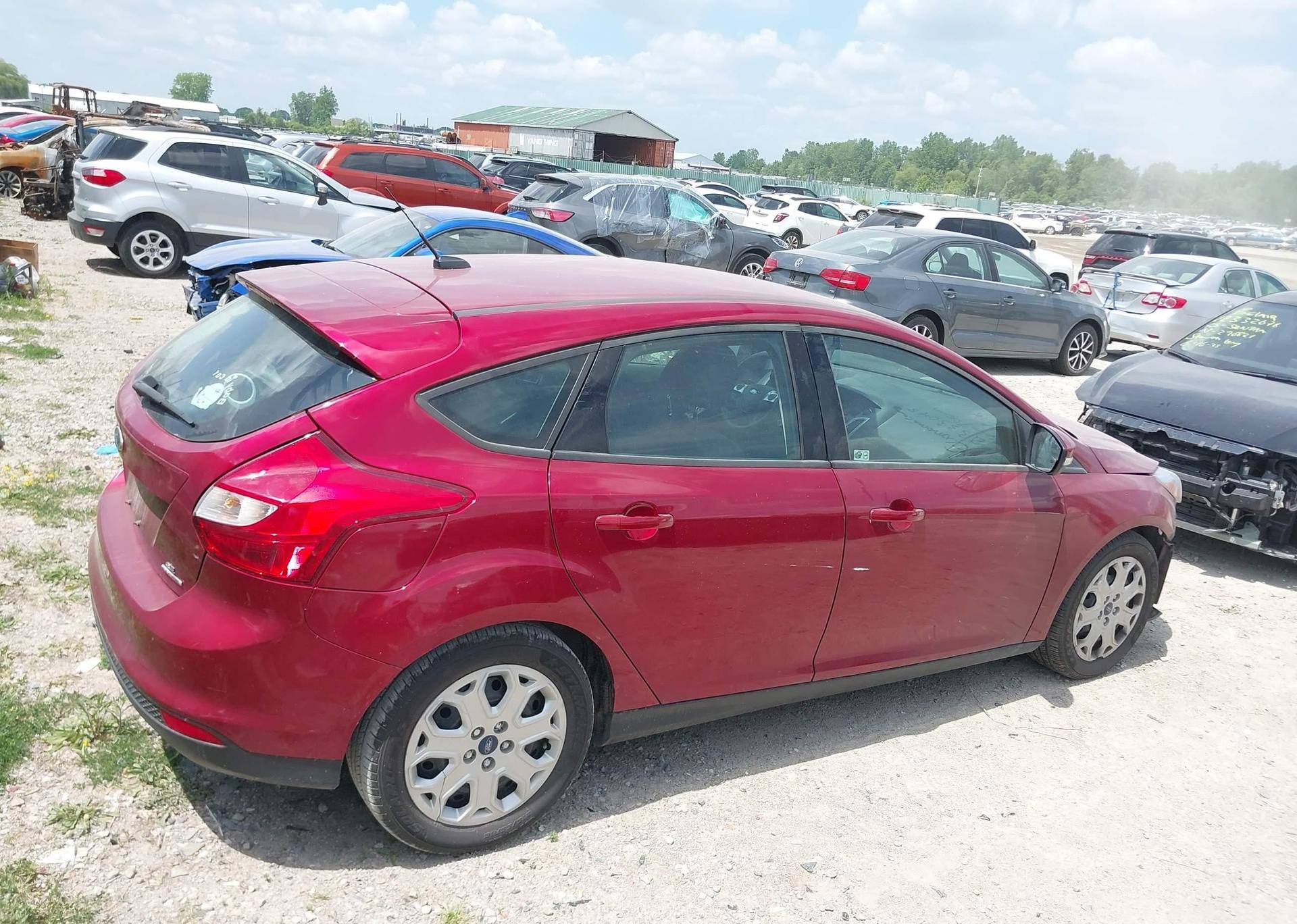 2014 FORD FOCUS SE