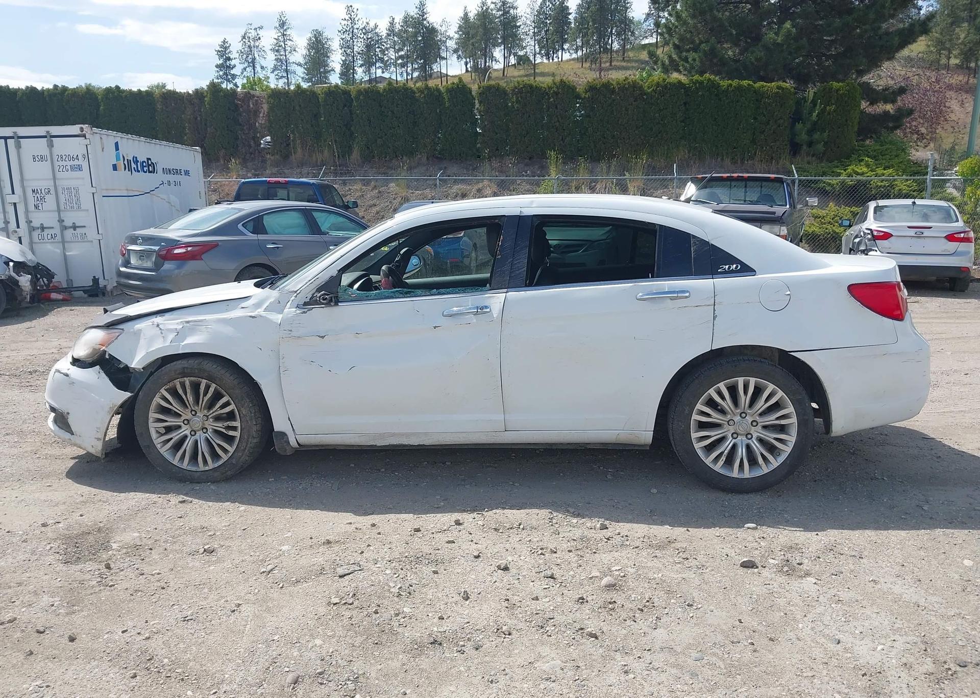2013 CHRYSLER 200 LIMITED