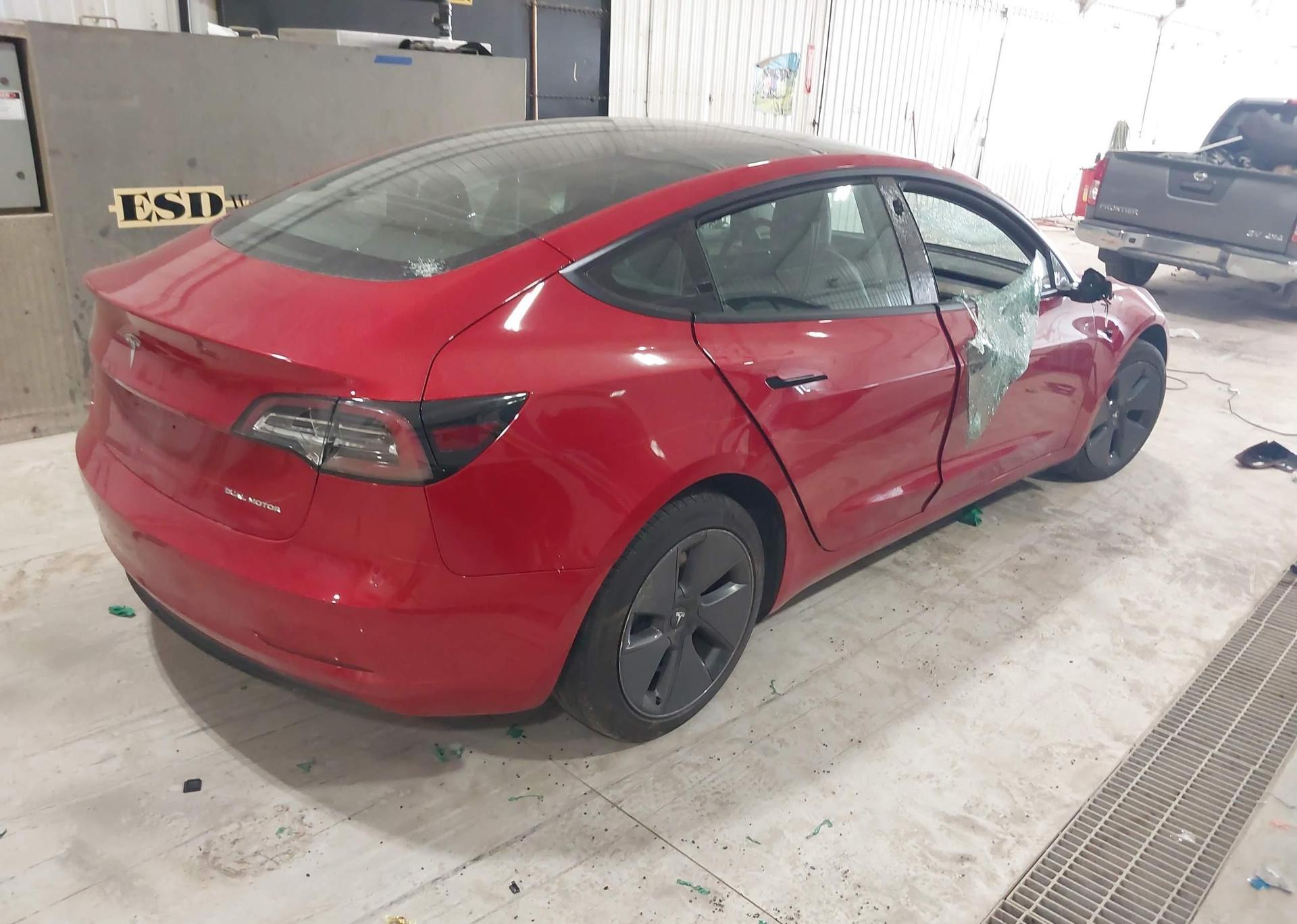 2022 TESLA MODEL 3
