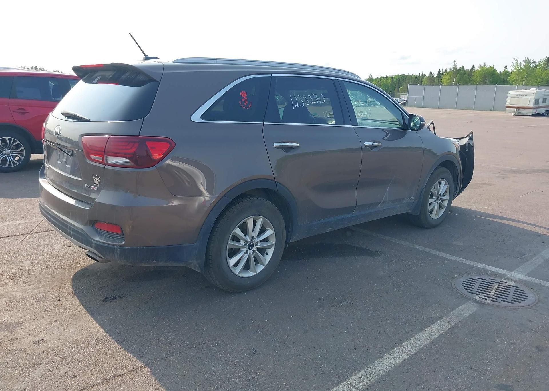 2019 KIA SORENTO 2.4L EX