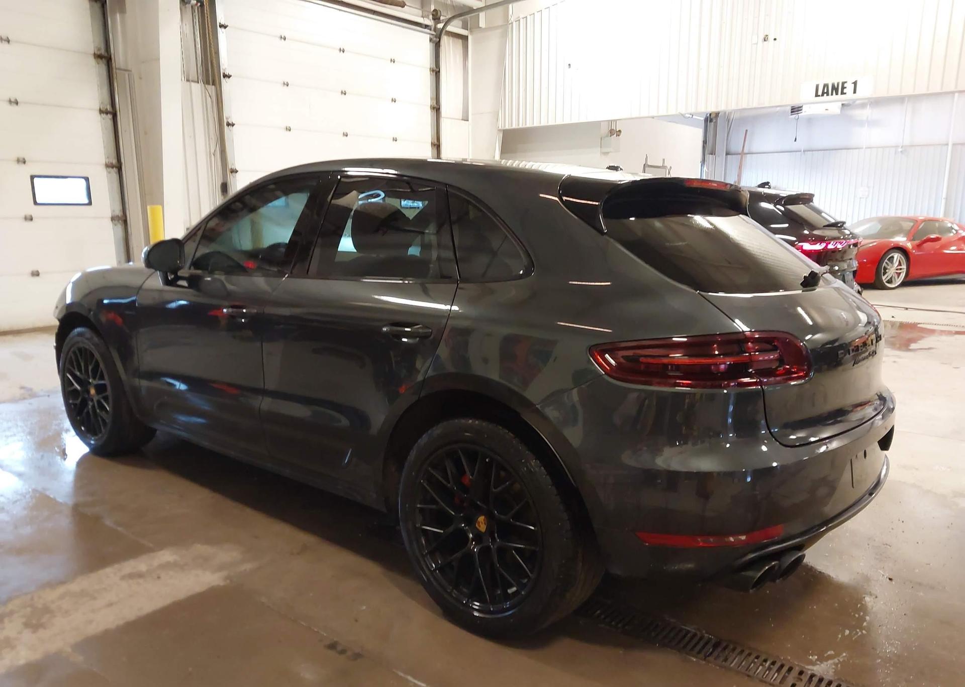 2018 PORSCHE MACAN GTS