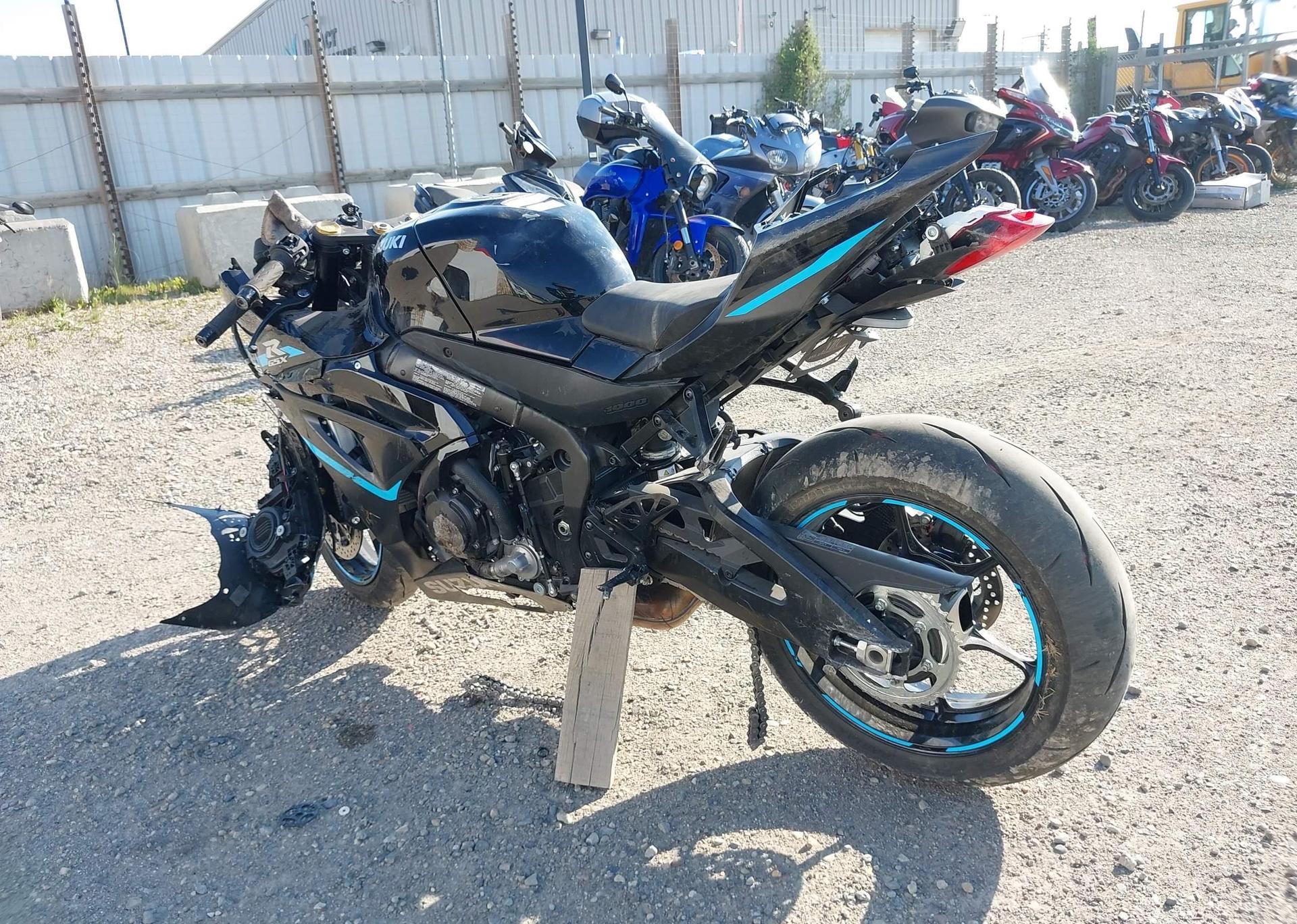 2024 SUZUKI GSX-R1000