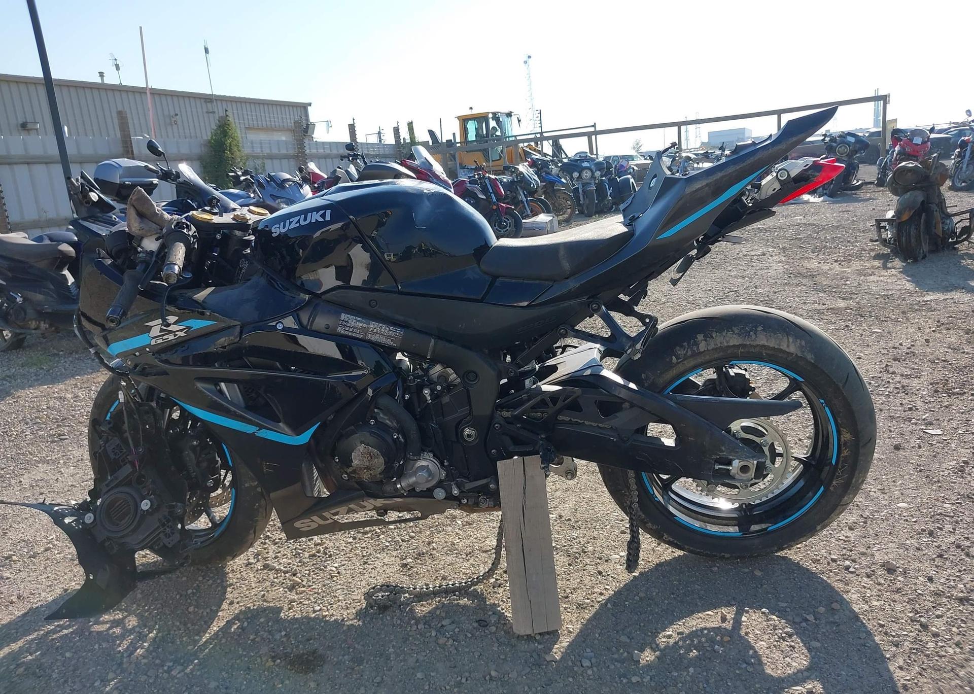 2024 SUZUKI GSX-R1000
