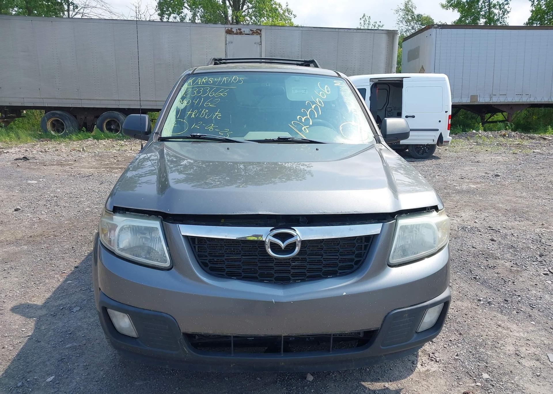 2011 MAZDA TRIBUTE I