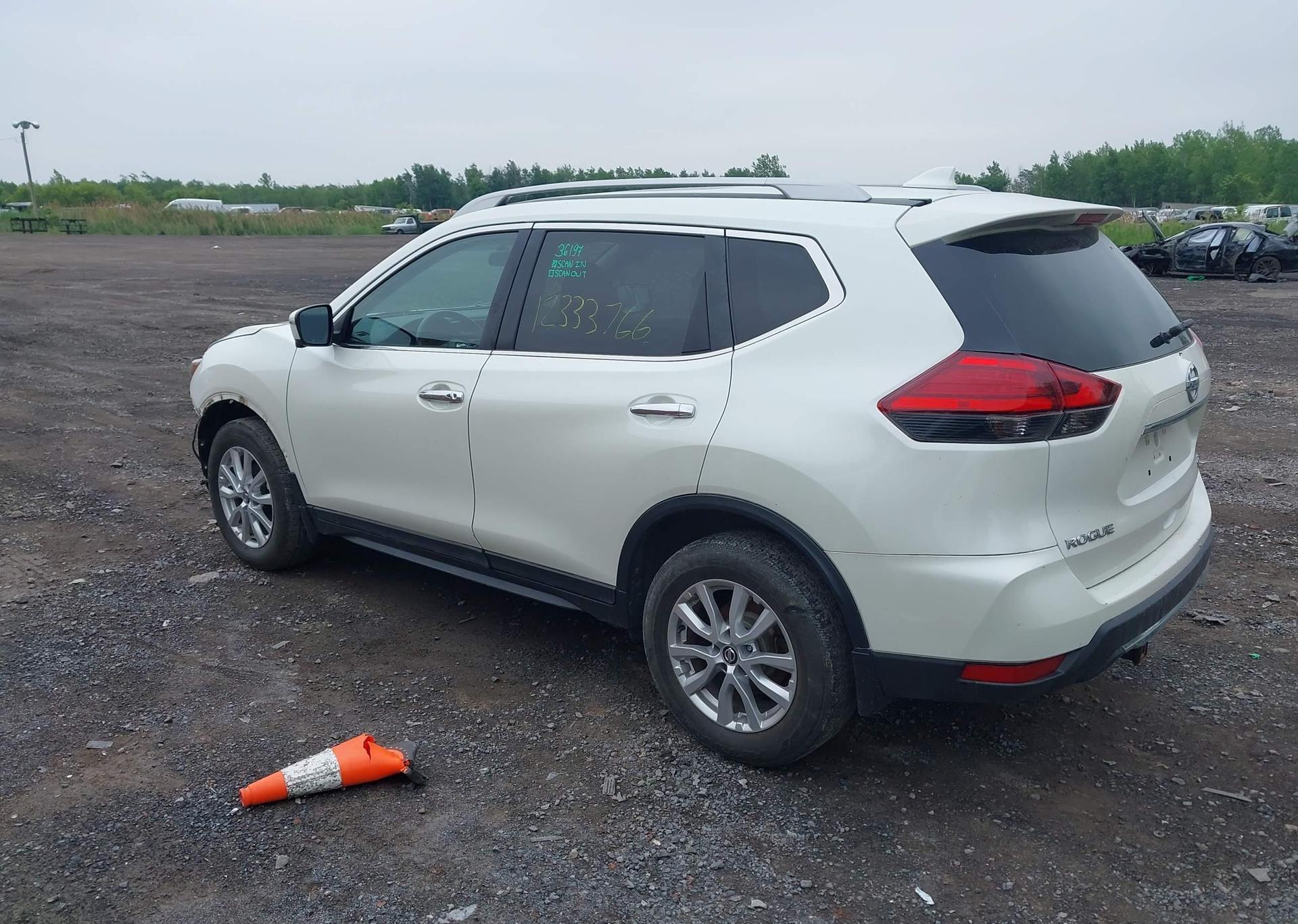 2017 NISSAN ROGUE S