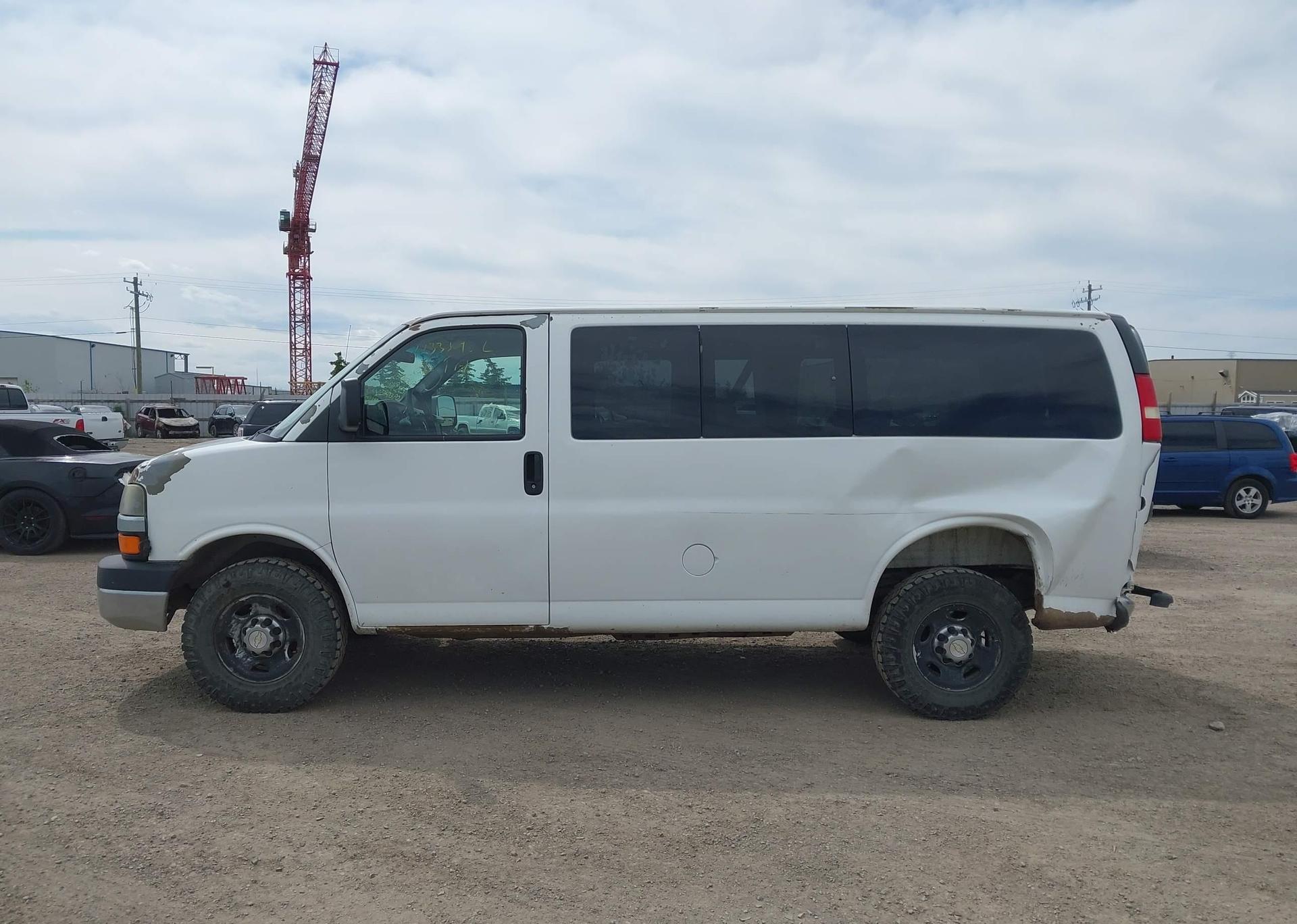 2009 CHEVROLET EXPRESS G3500
